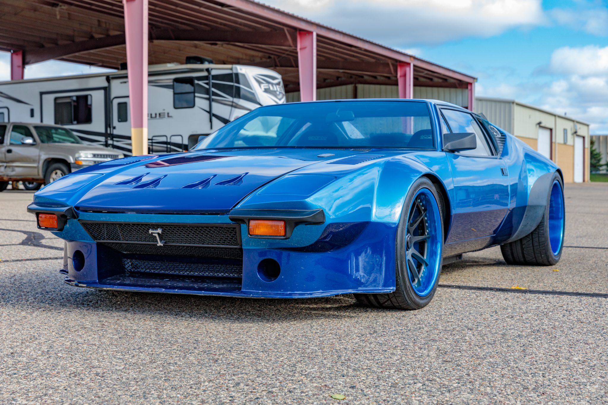 1971 DeTomaso Pantera 