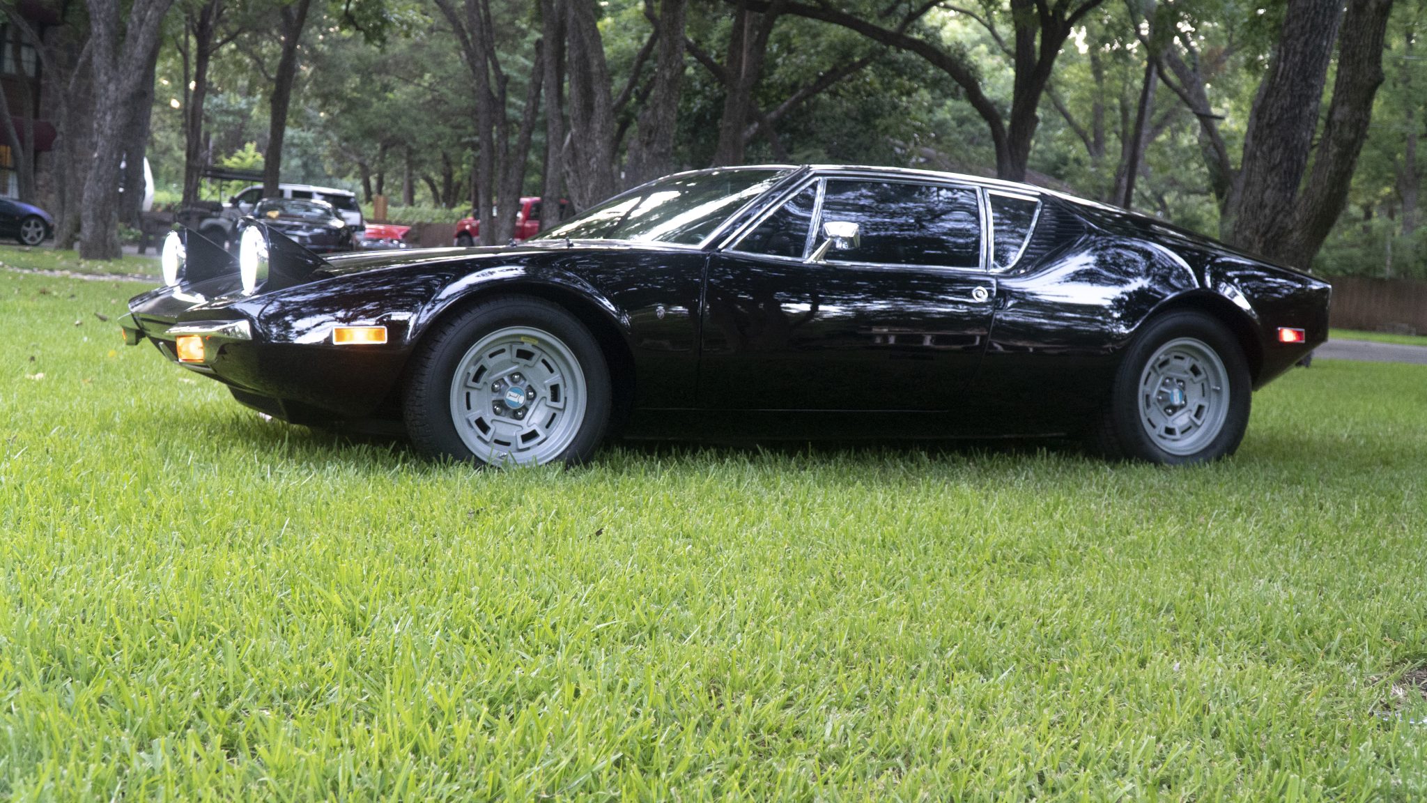 1971 DeTomaso Pantera 