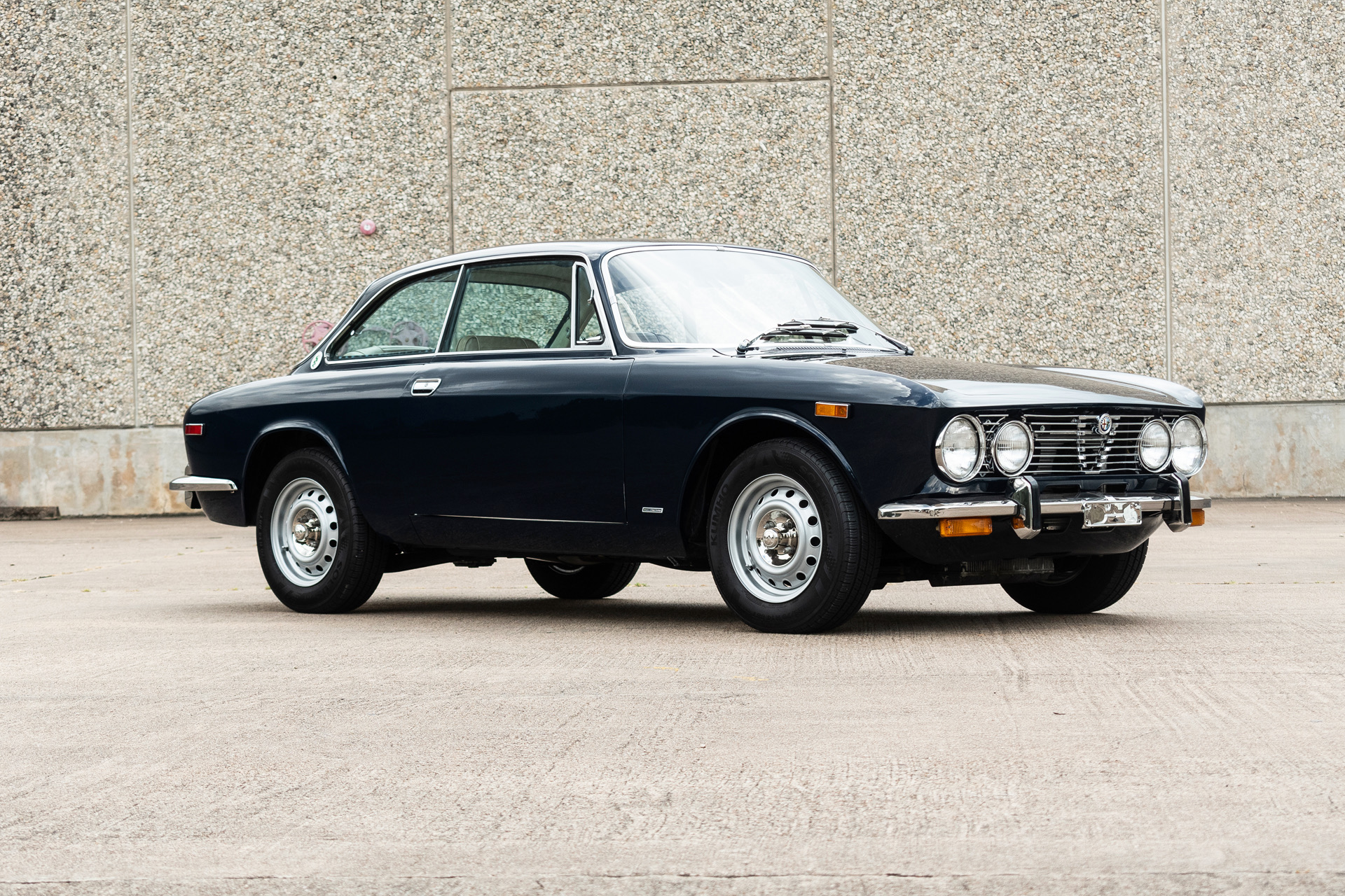 1974 Alfa Romeo 105/115 Series Coupe 