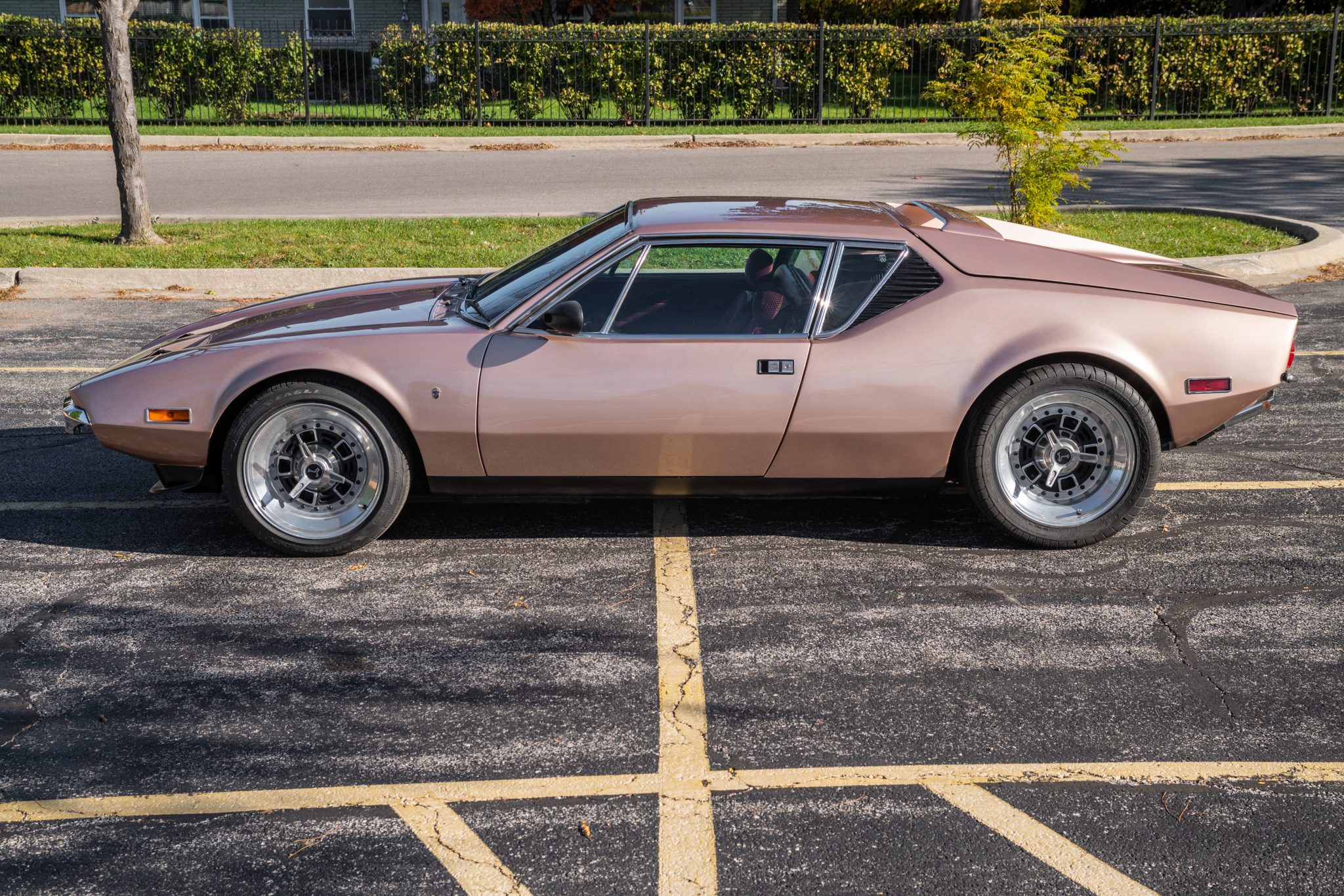 1972 DeTomaso Pantera 