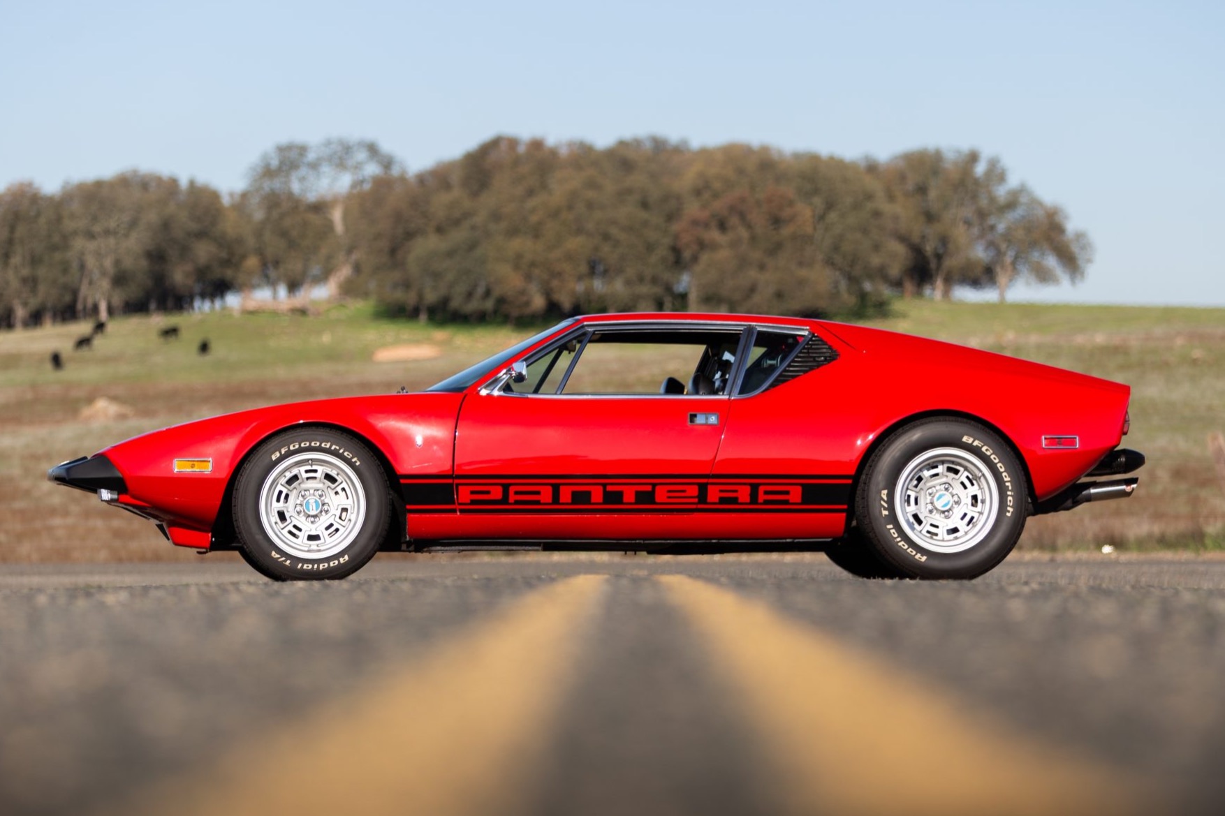 1973 DeTomaso Pantera 