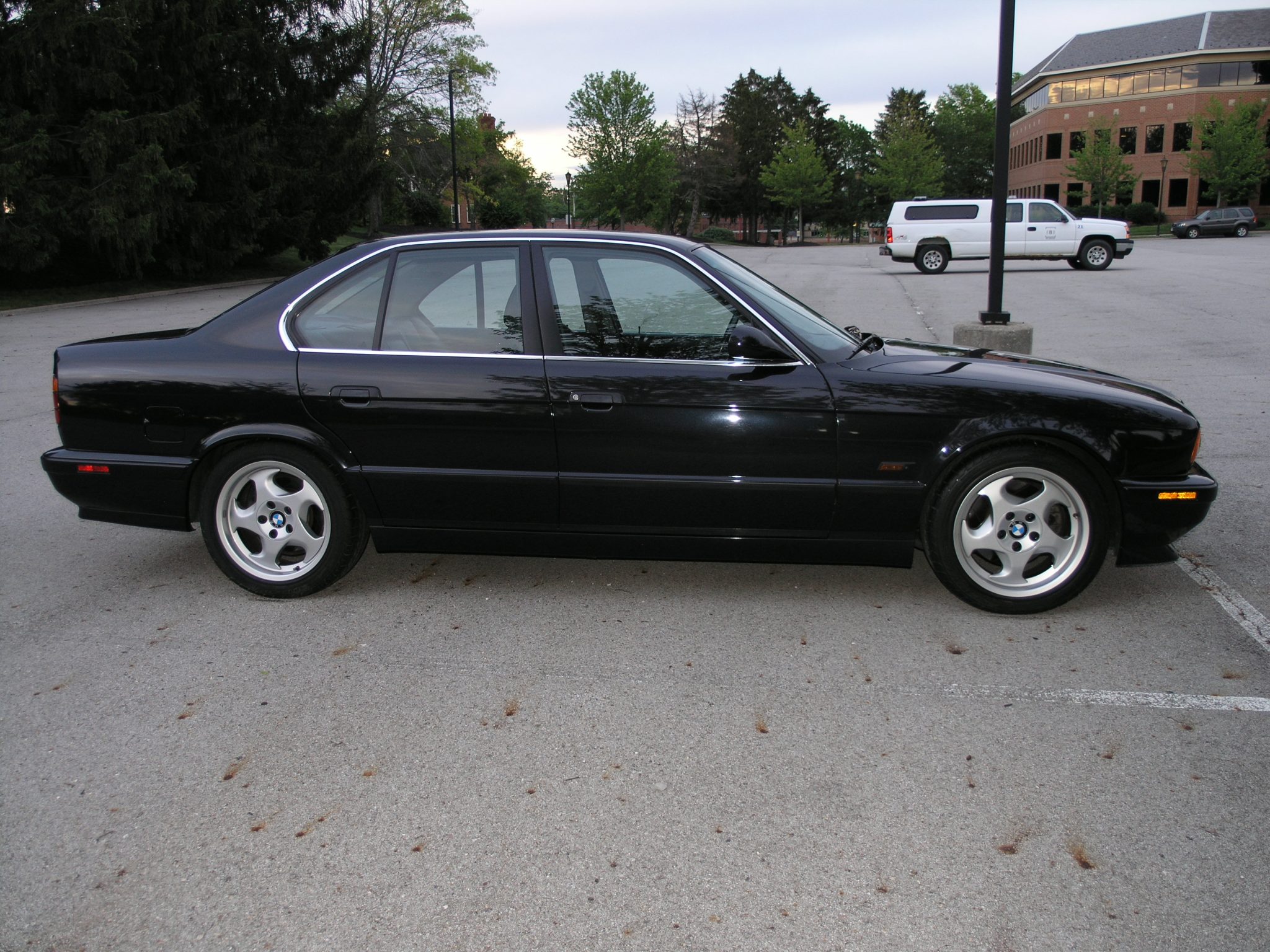 1995 BMW E34 5-Series 