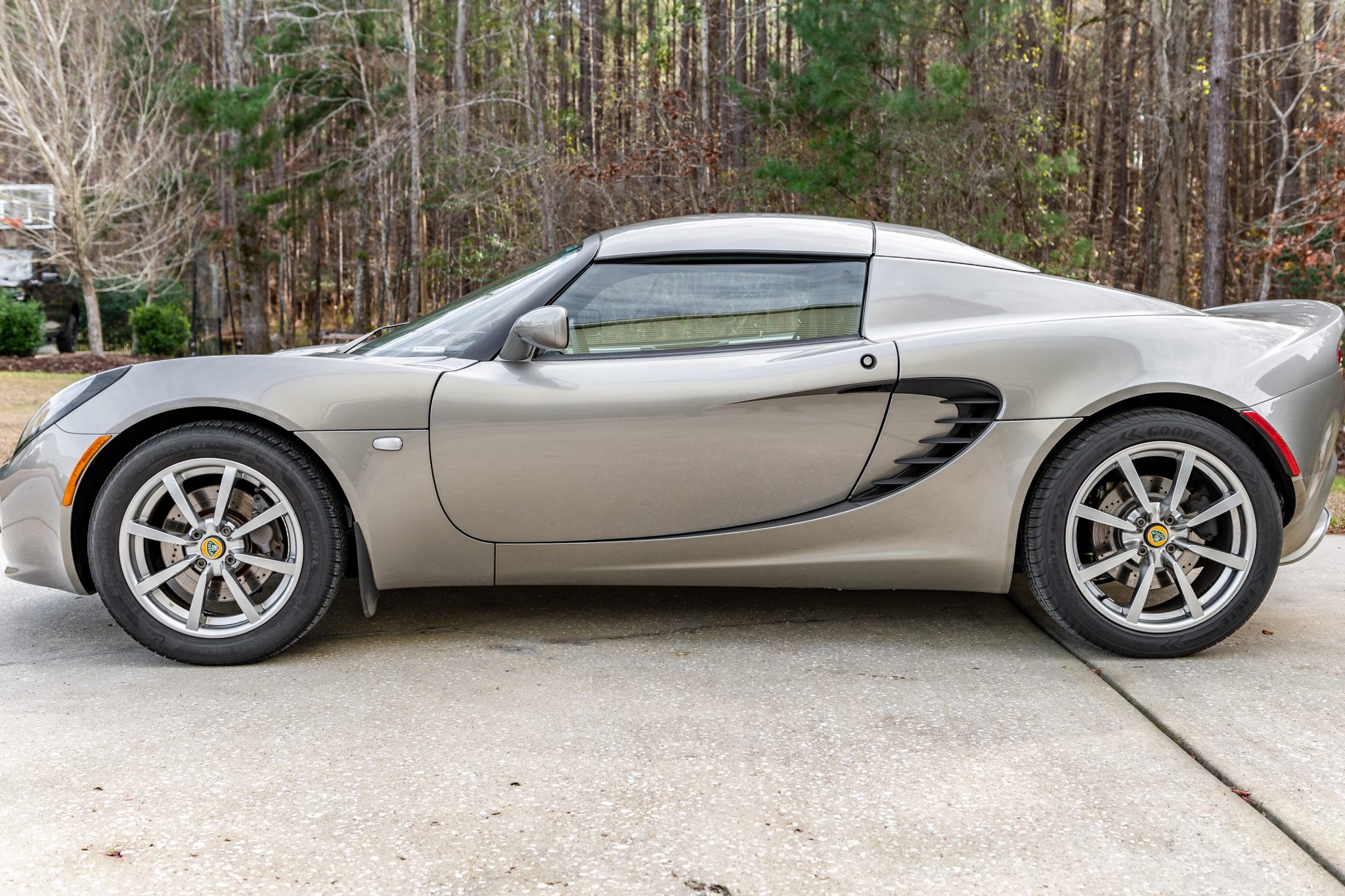 2005 Lotus Elise 