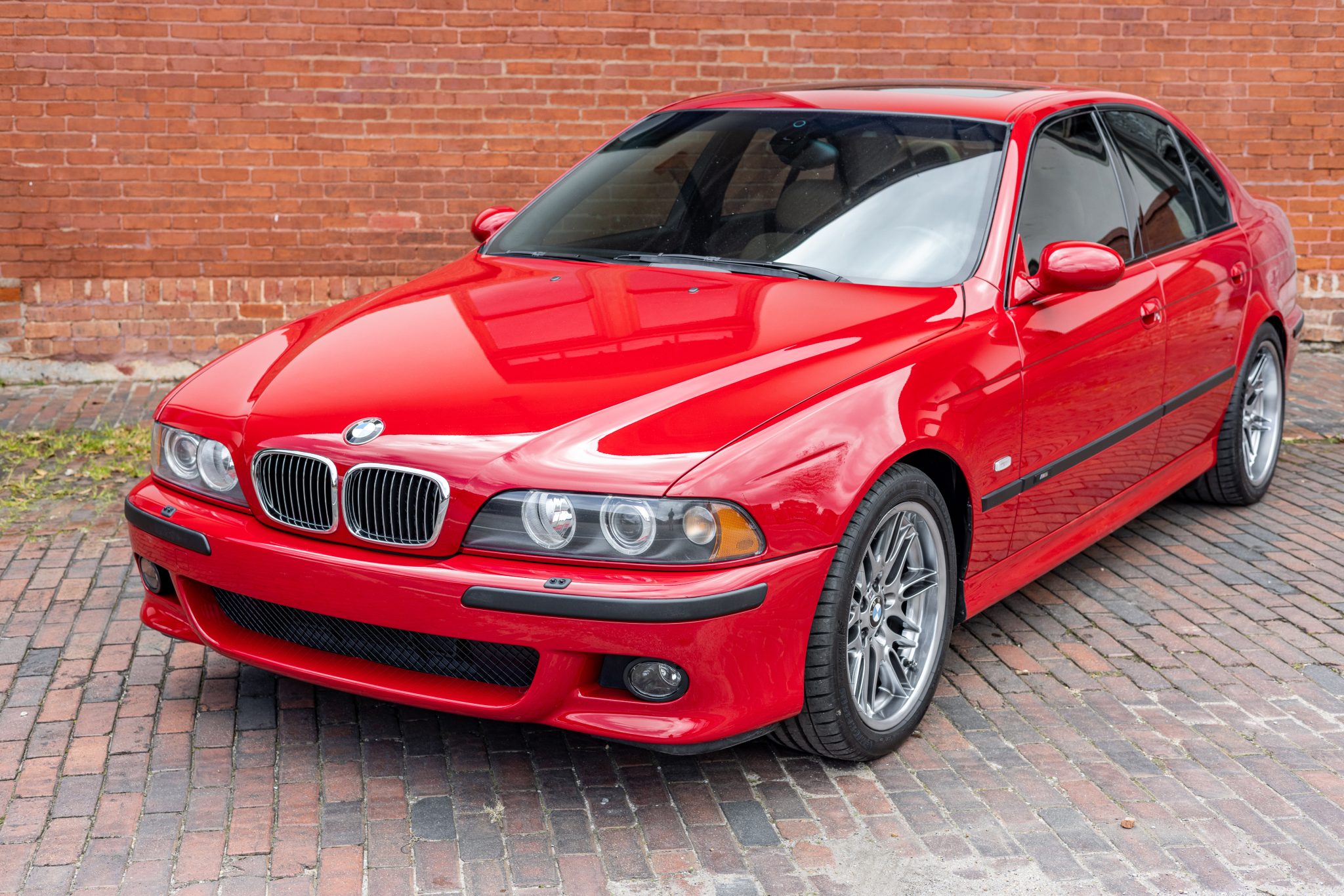 2001 BMW E39 M5 