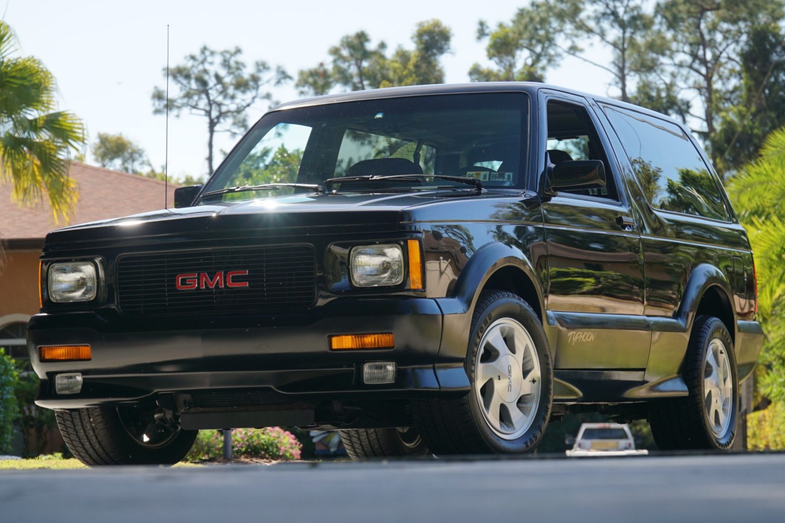 1993 GMC Typhoon 