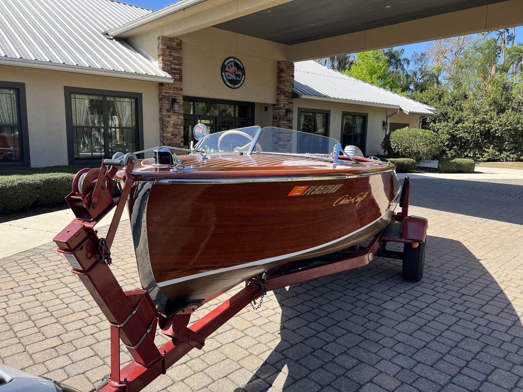 1948 Chris-Craft Deluxe Runabout 