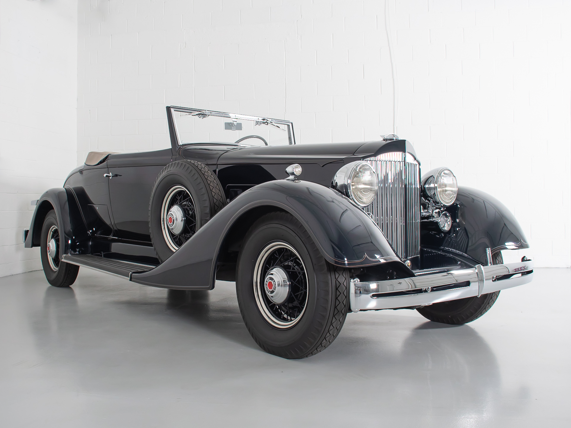 1934 Packard Eight 