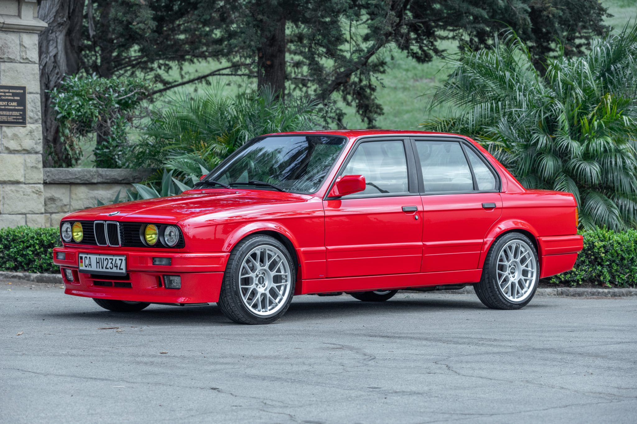 1991 BMW E30 3-Series Sedan 