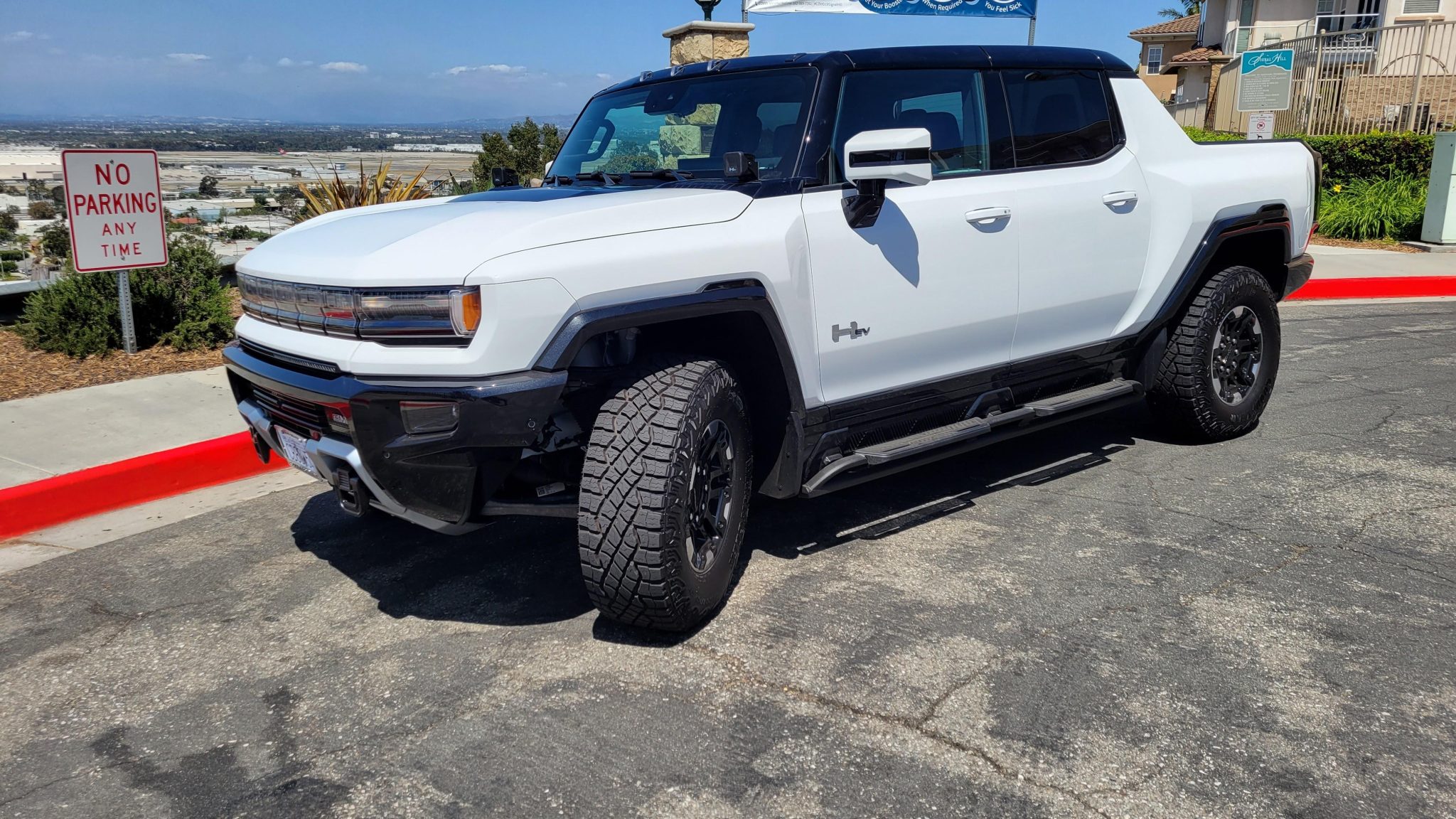2022 GMC Hummer EV 