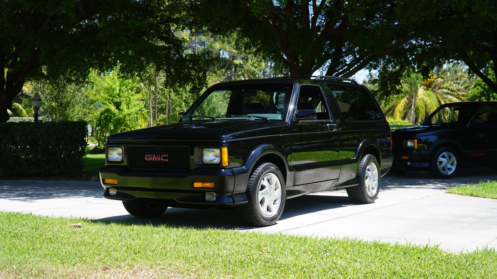 1992 GMC Typhoon 