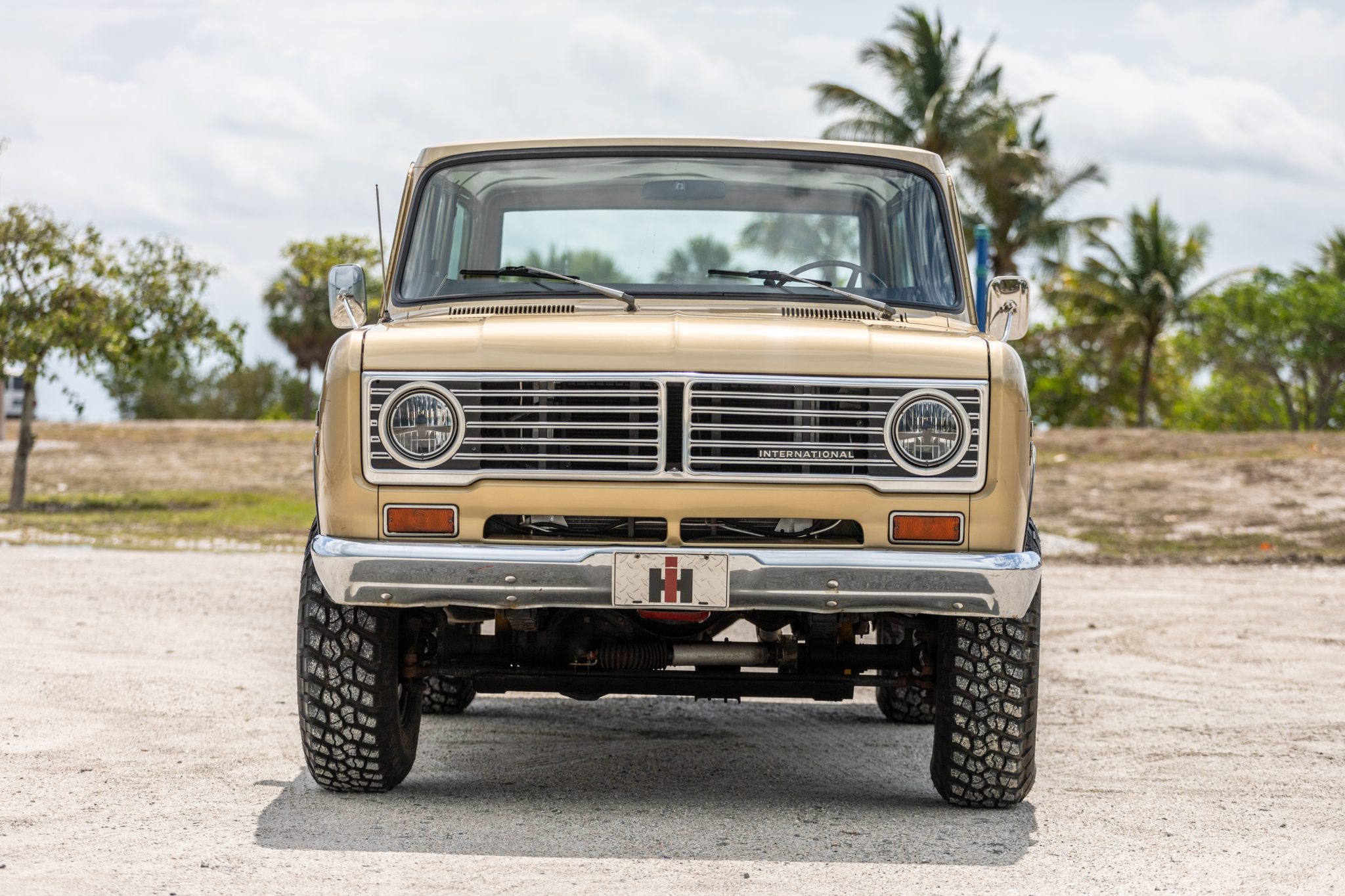 1972 International Harvester Travelall 