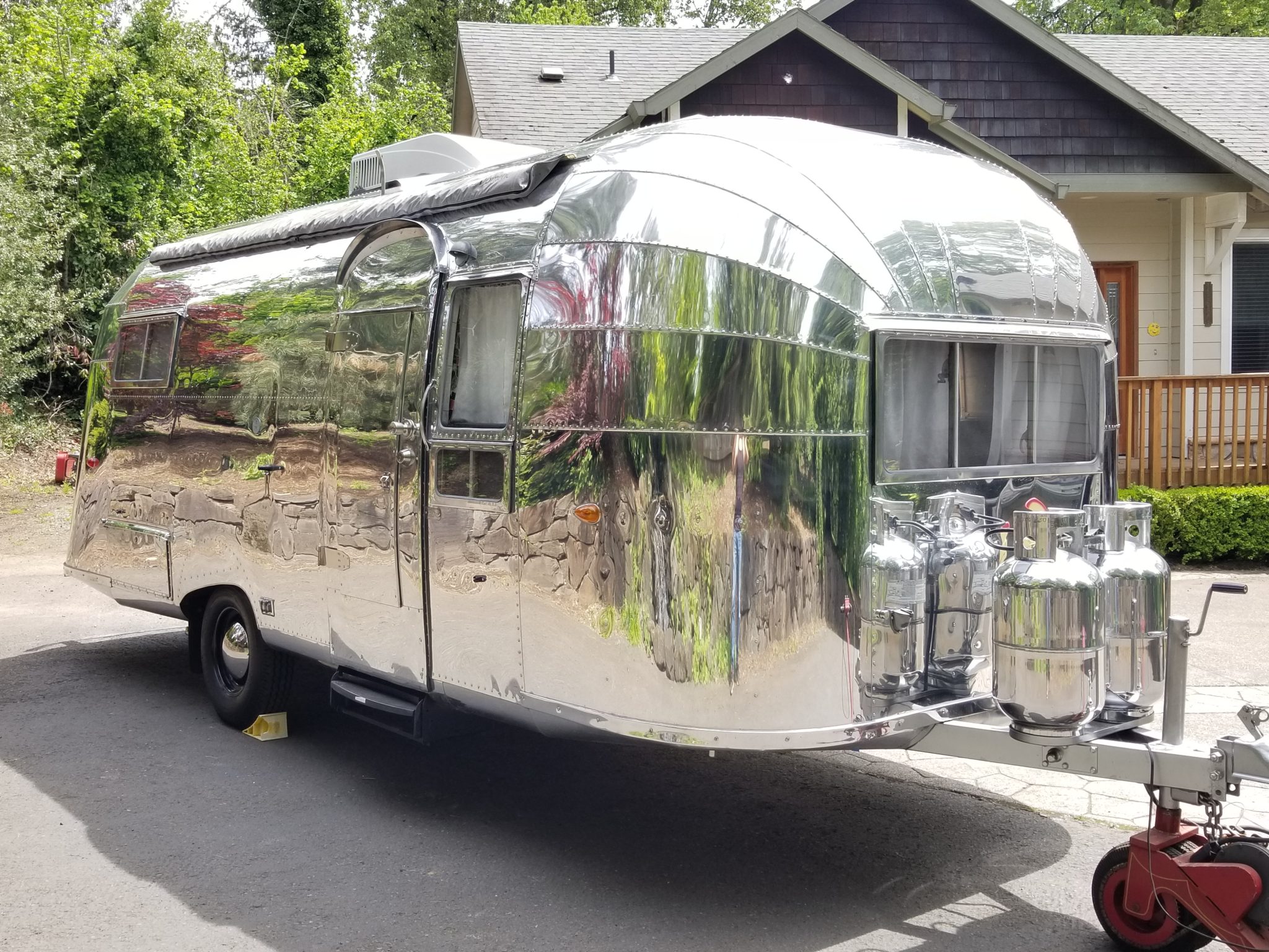 1956 Parts and Automobilia – Trailers 