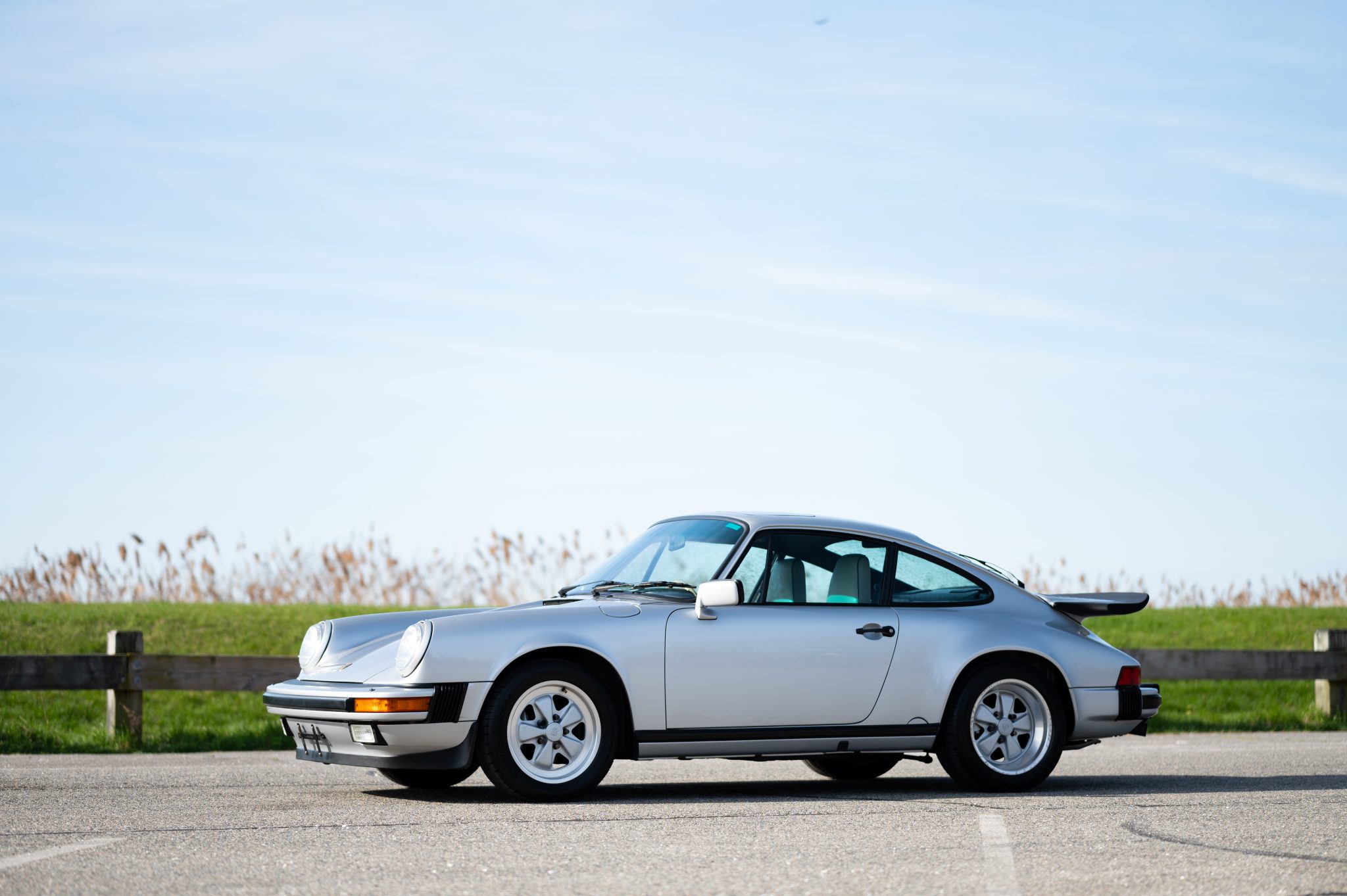 1989 Porsche 911 Carrera 3.2 