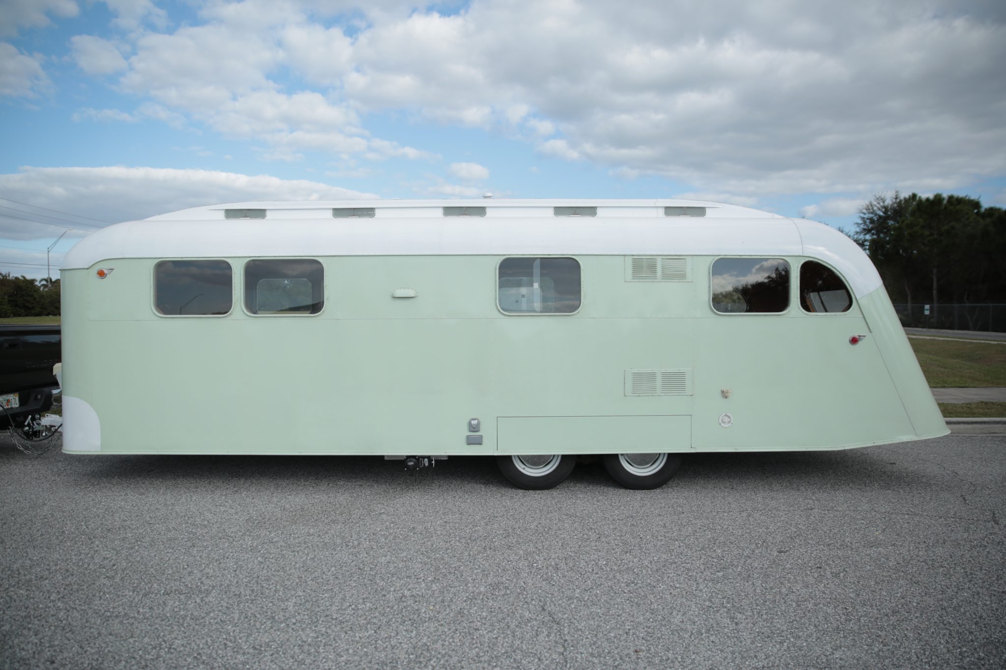 1948 Parts and Automobilia – Trailers 