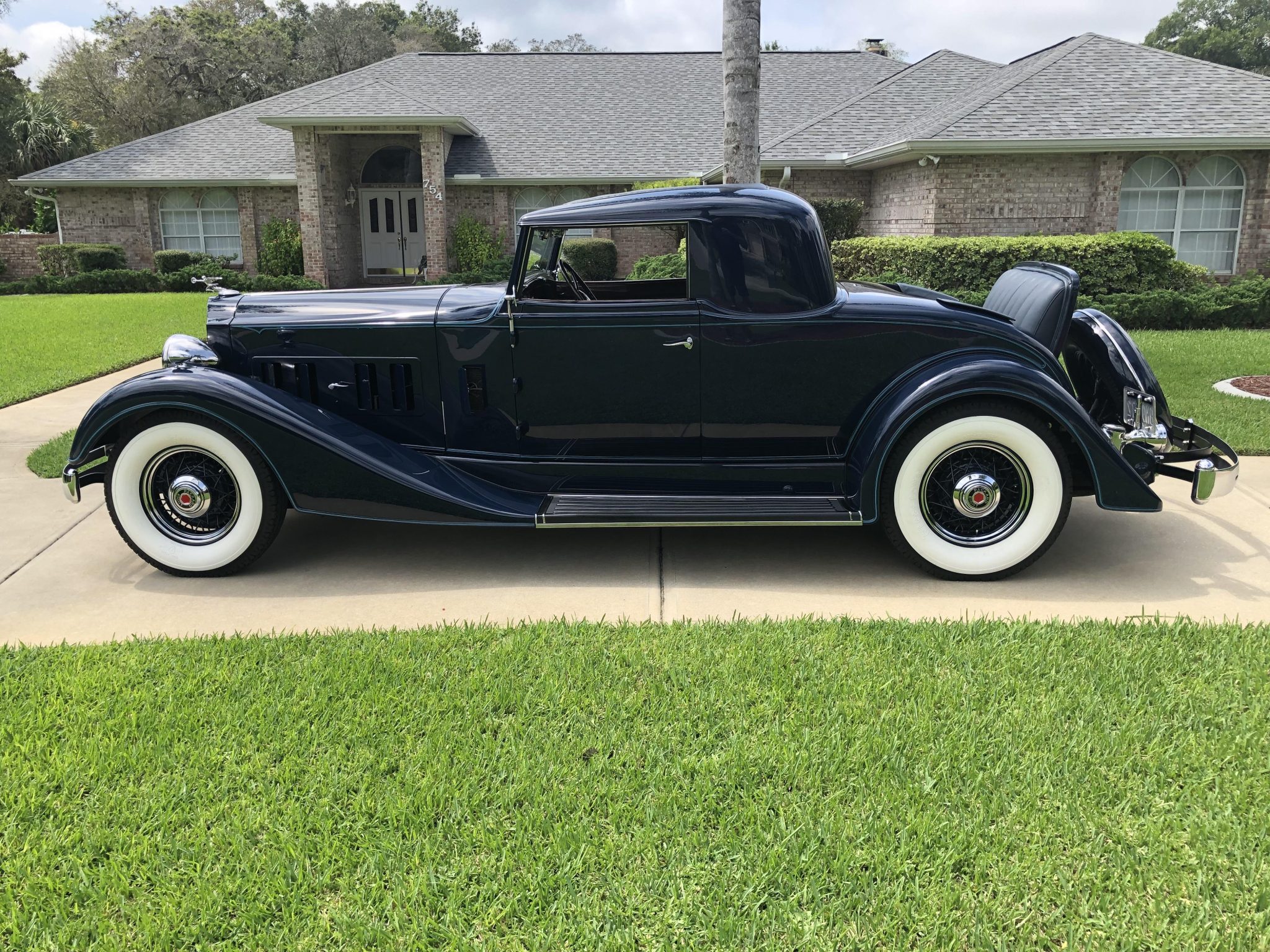 1934 Packard Eight 