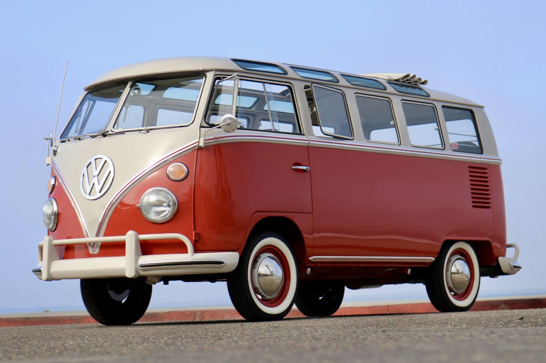 1965 Volkswagen Split-Window Bus 