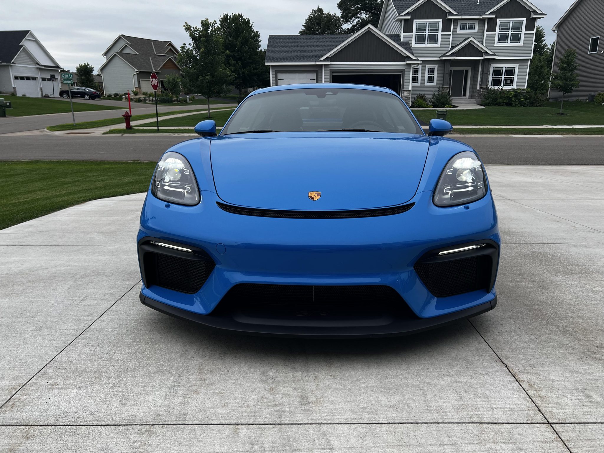 2022 Porsche Cayman GT4 