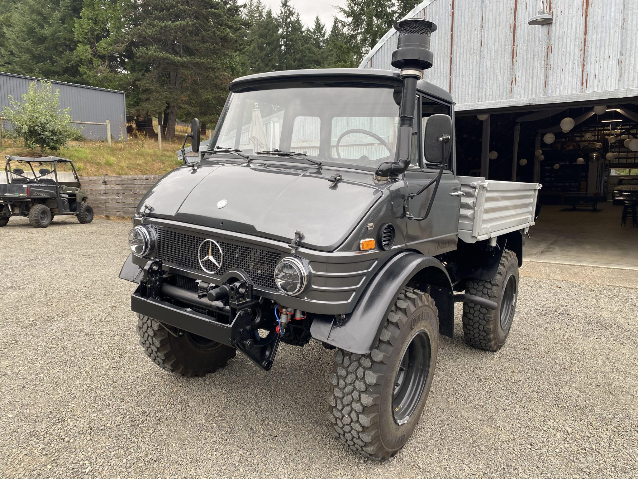 1975 Mercedes-Benz Unimog 