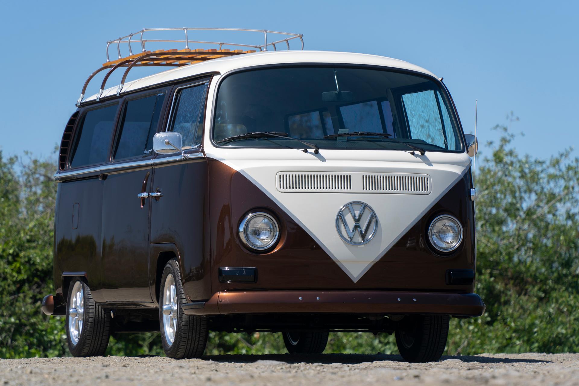 1968 Volkswagen Bay-Window Bus 