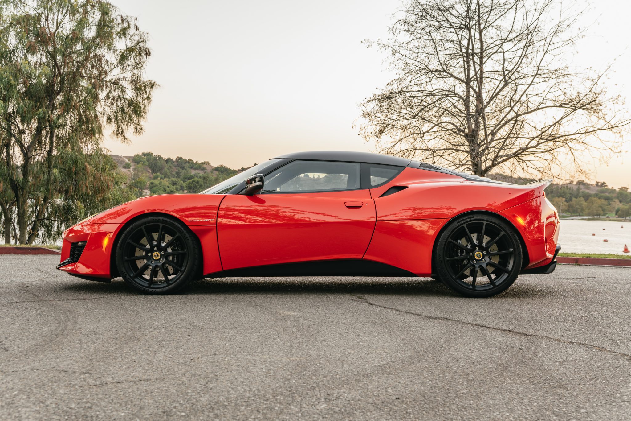 2020 Lotus Evora 