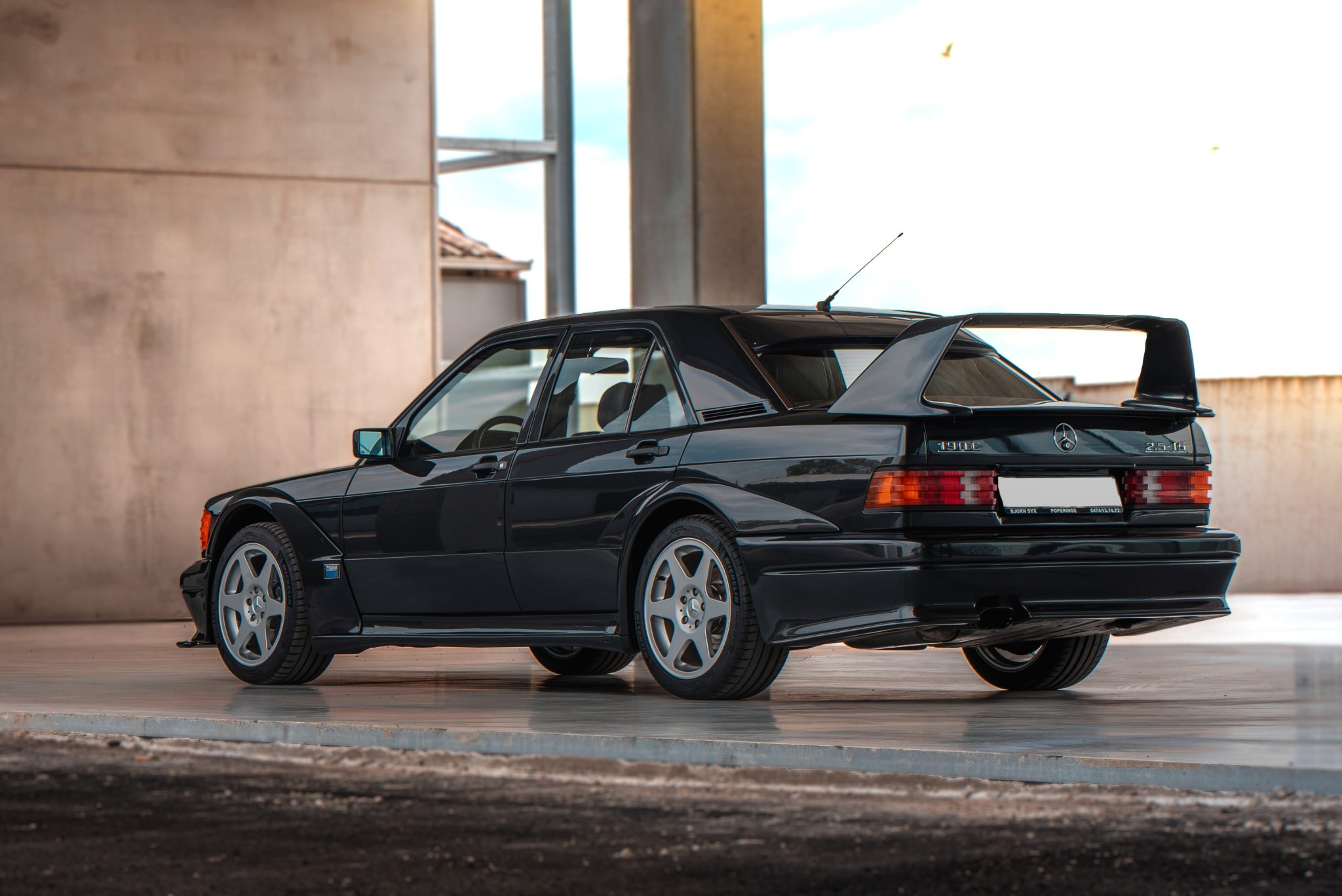 1990 Mercedes-Benz 190E 2.3-16 & 2.5-16 