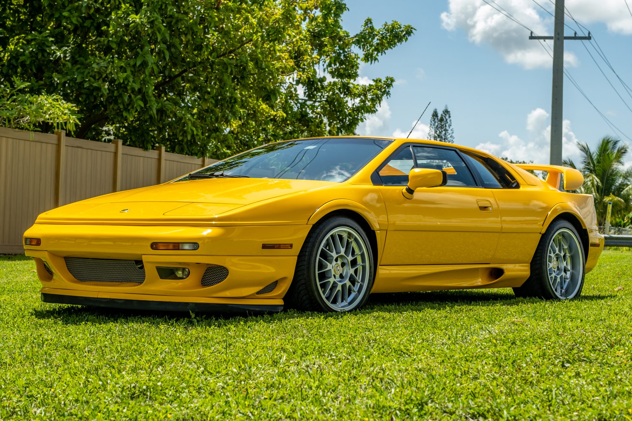 2003 Lotus Esprit 
