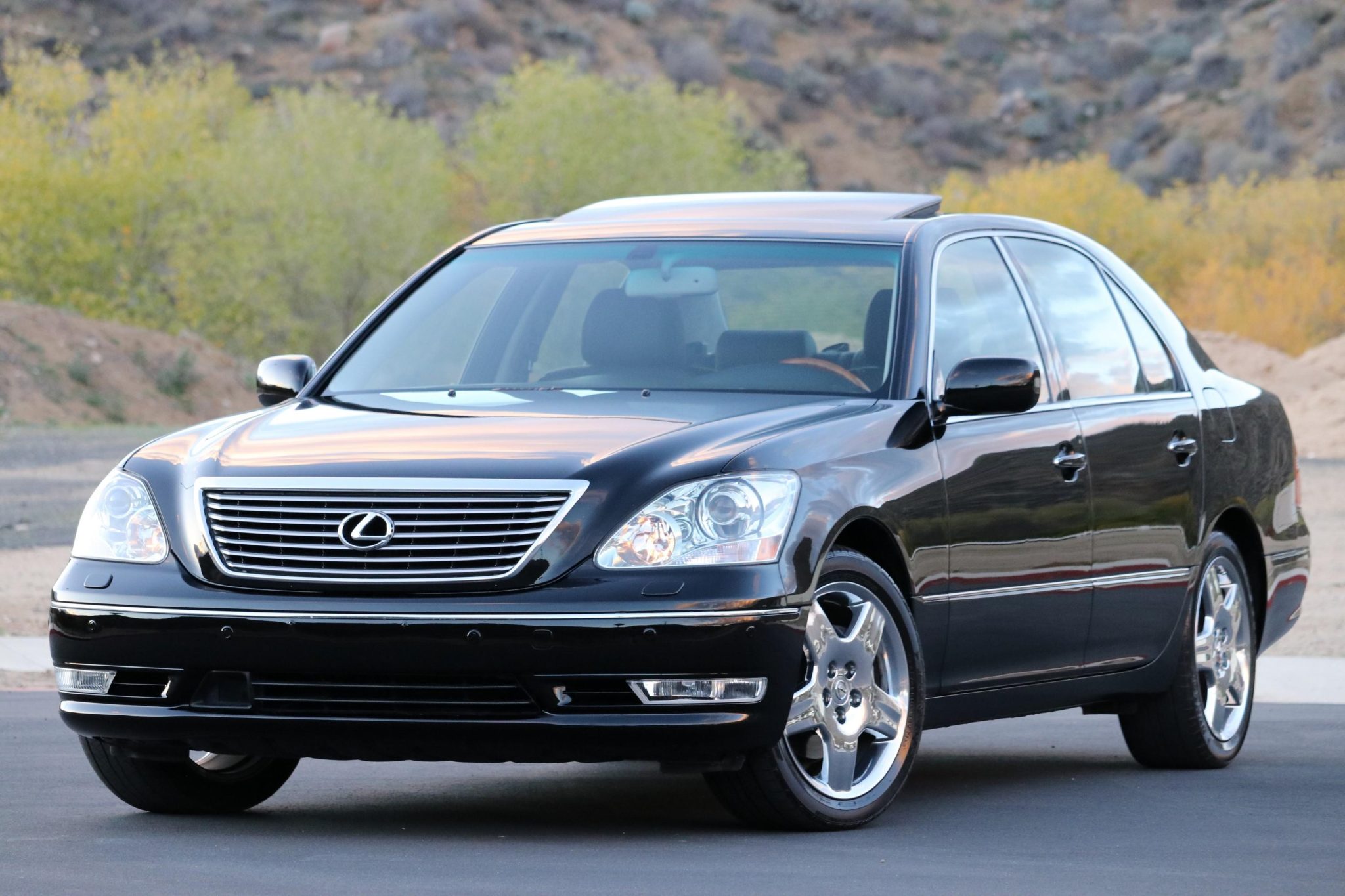 2005 Lexus LS Sedan 