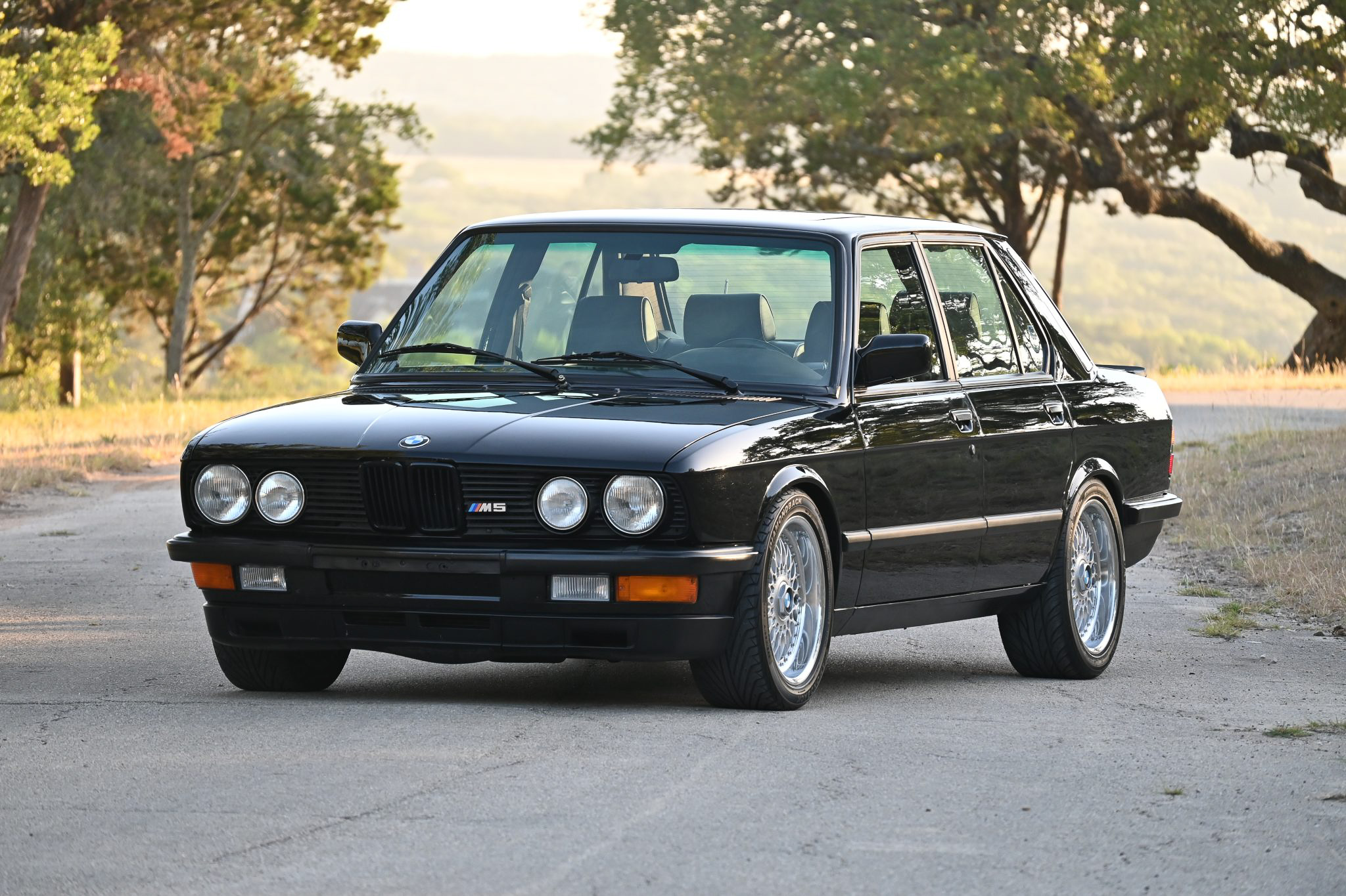 1988 BMW E28 M5 