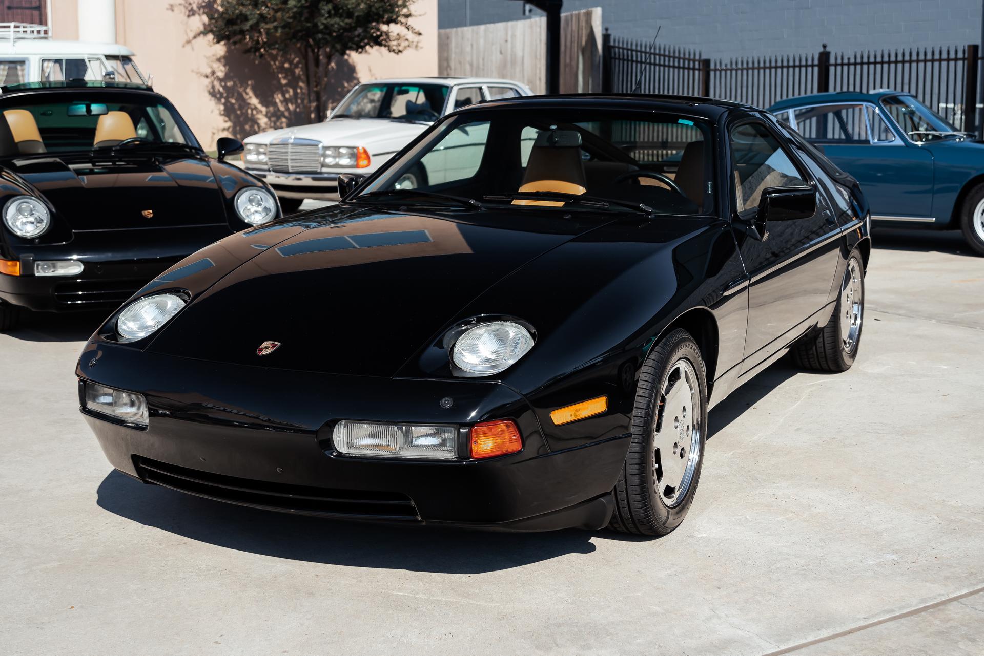 1989 Porsche 928 
