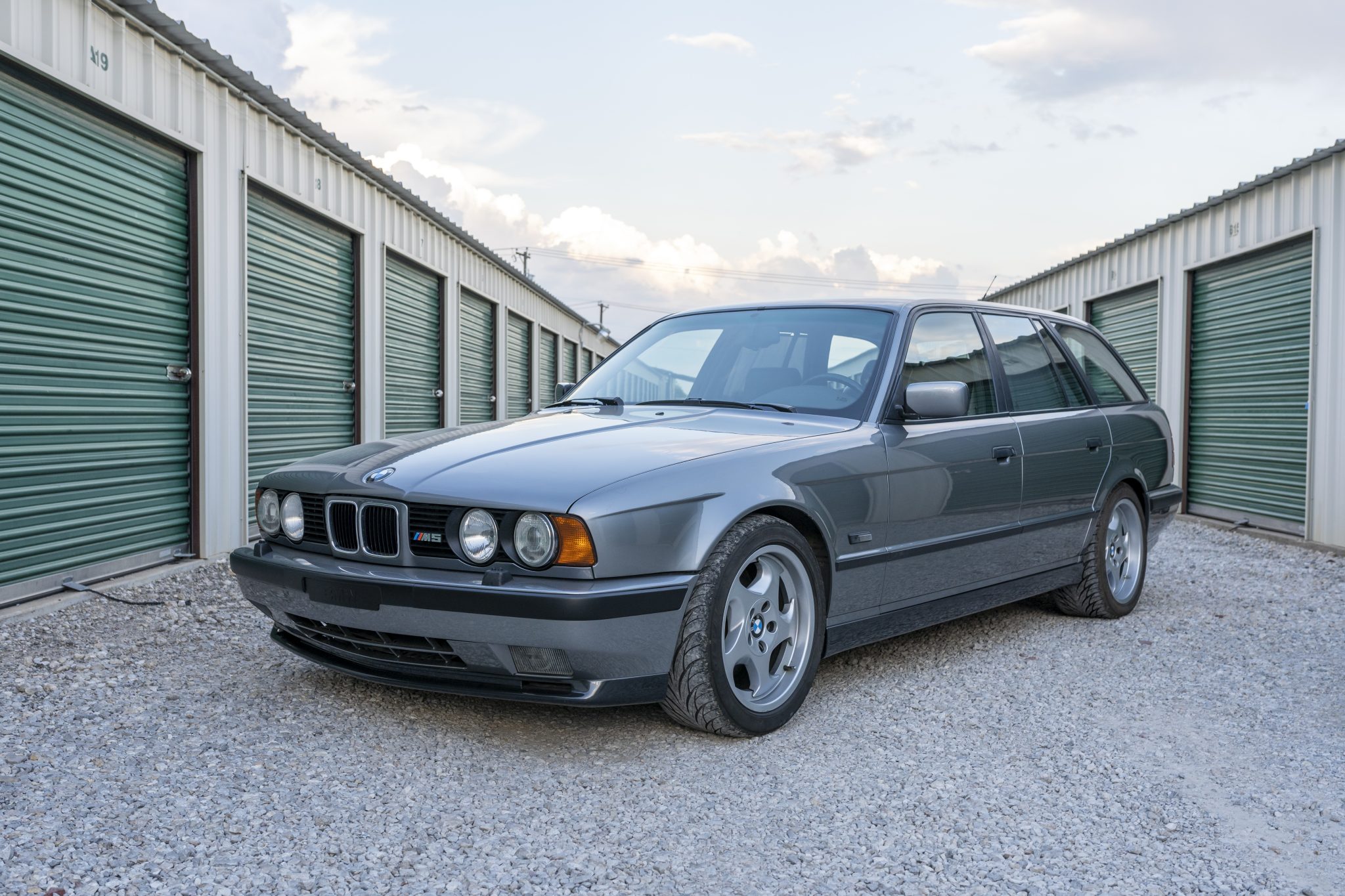 1993 BMW E34 M5 