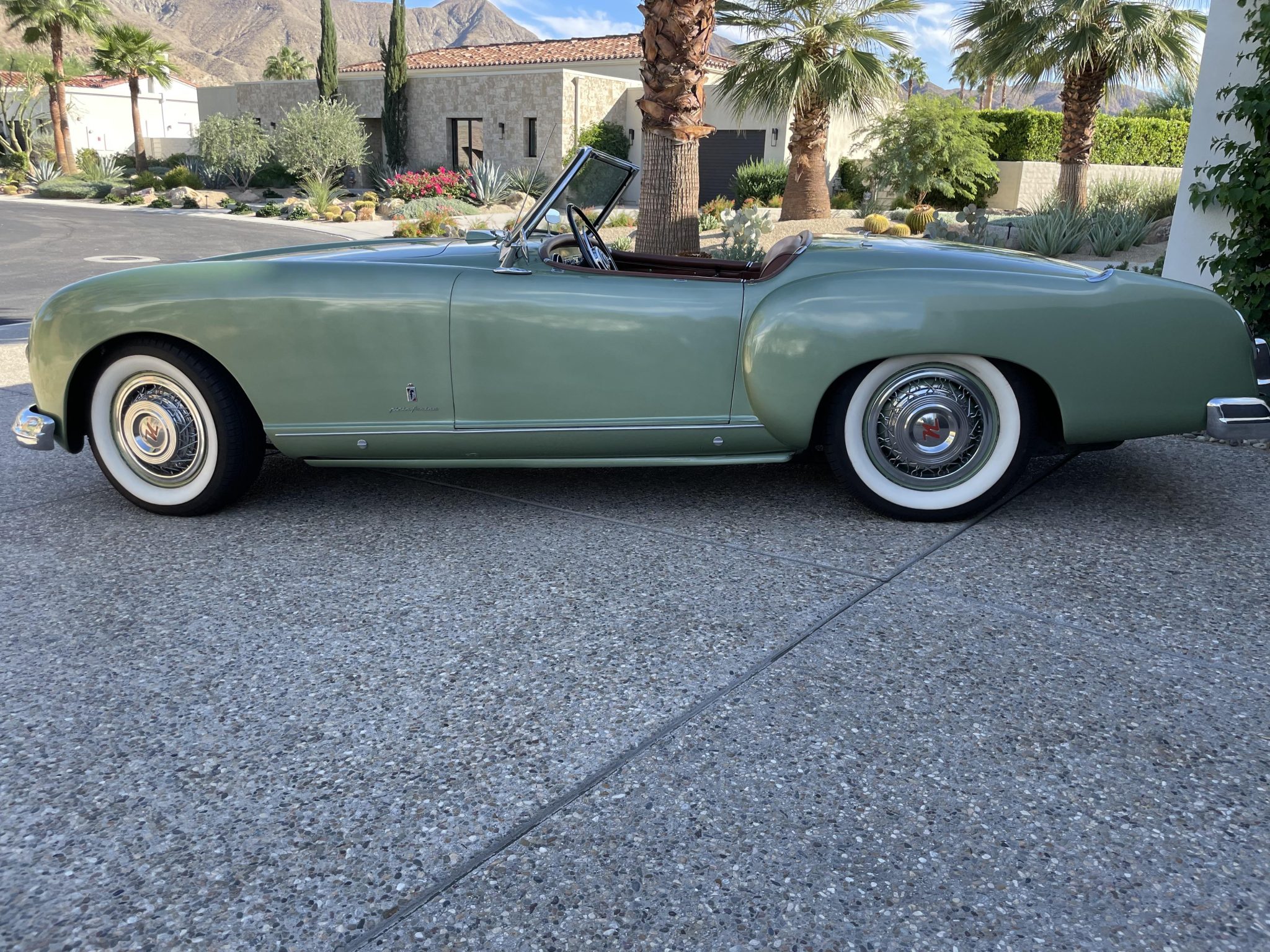 1953 Nash -Healey Roadster 