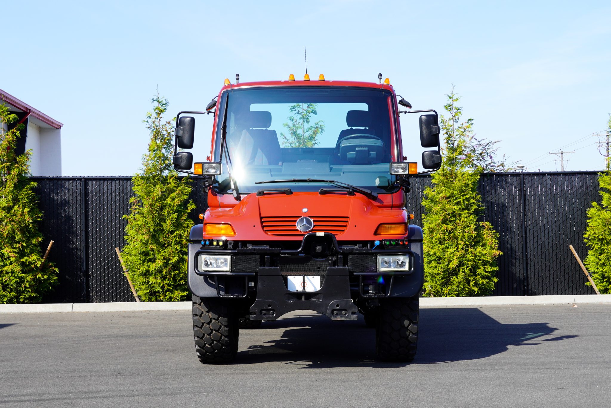 2004 Mercedes-Benz Unimog 