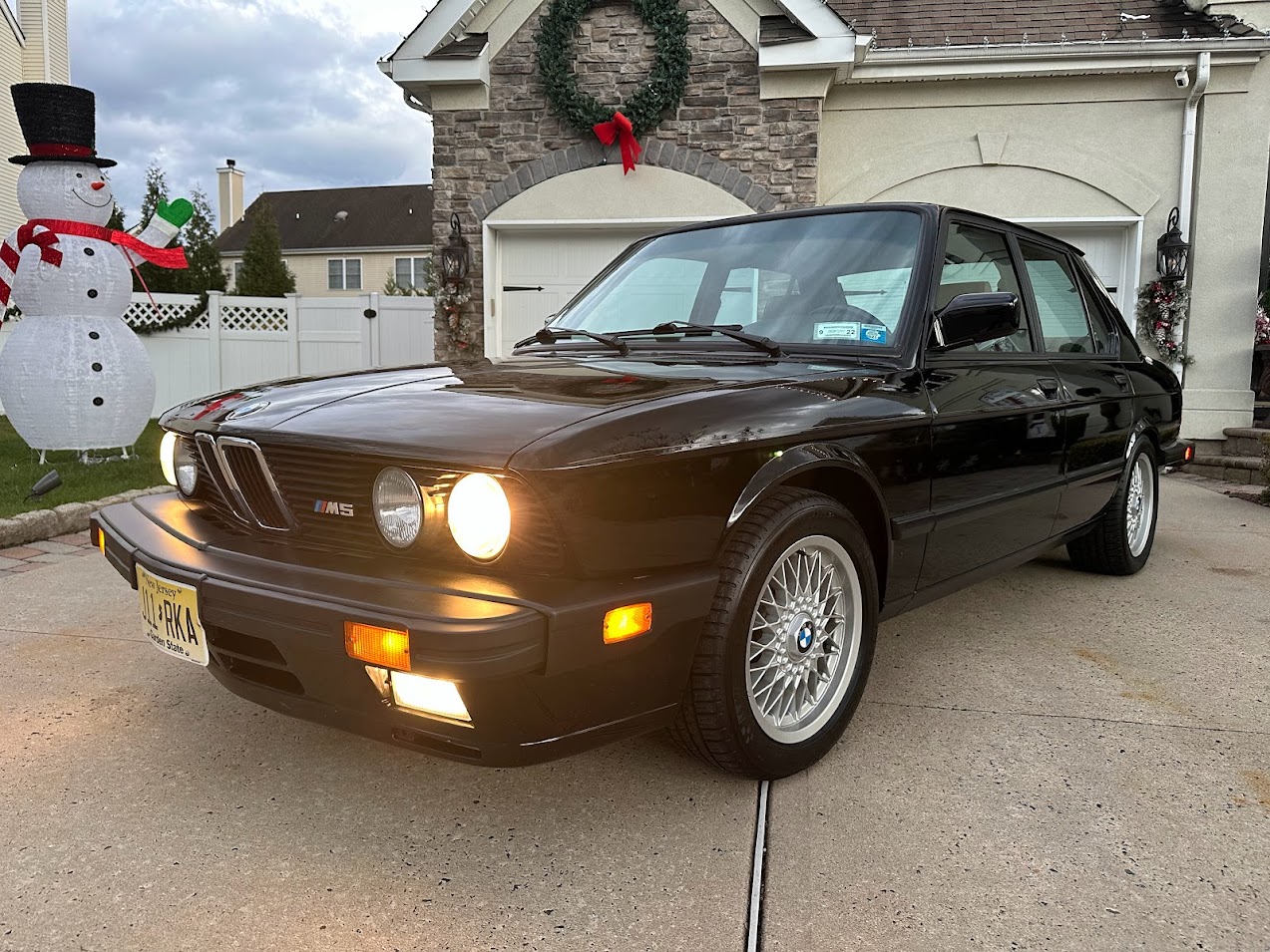 1988 BMW E28 M5 