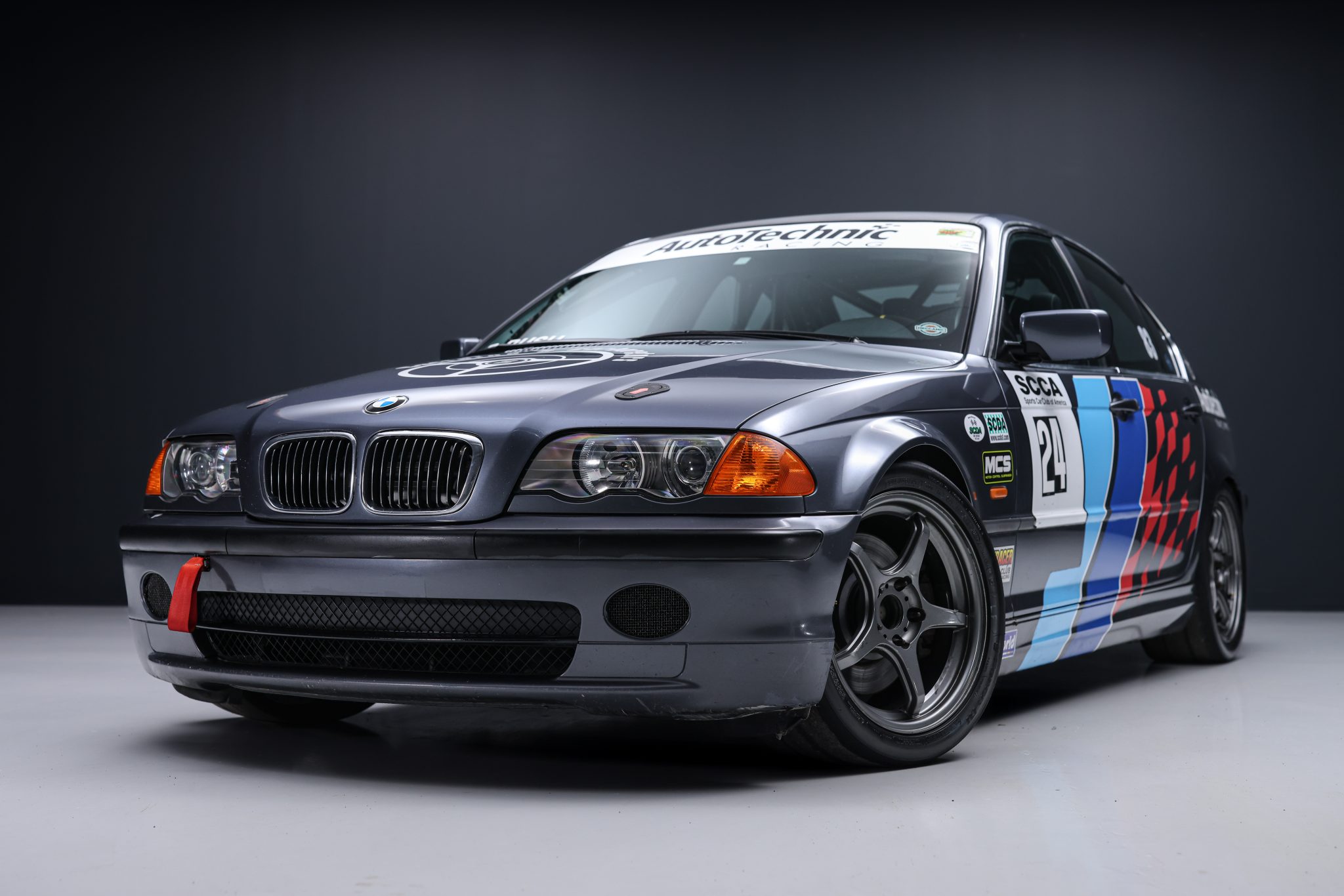 2001 BMW E46 3-Series Sedan 