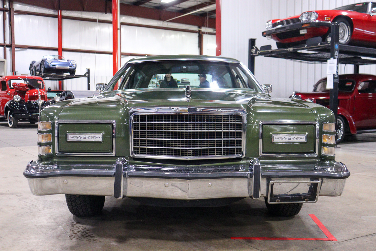 1975 Ford Country Squire 