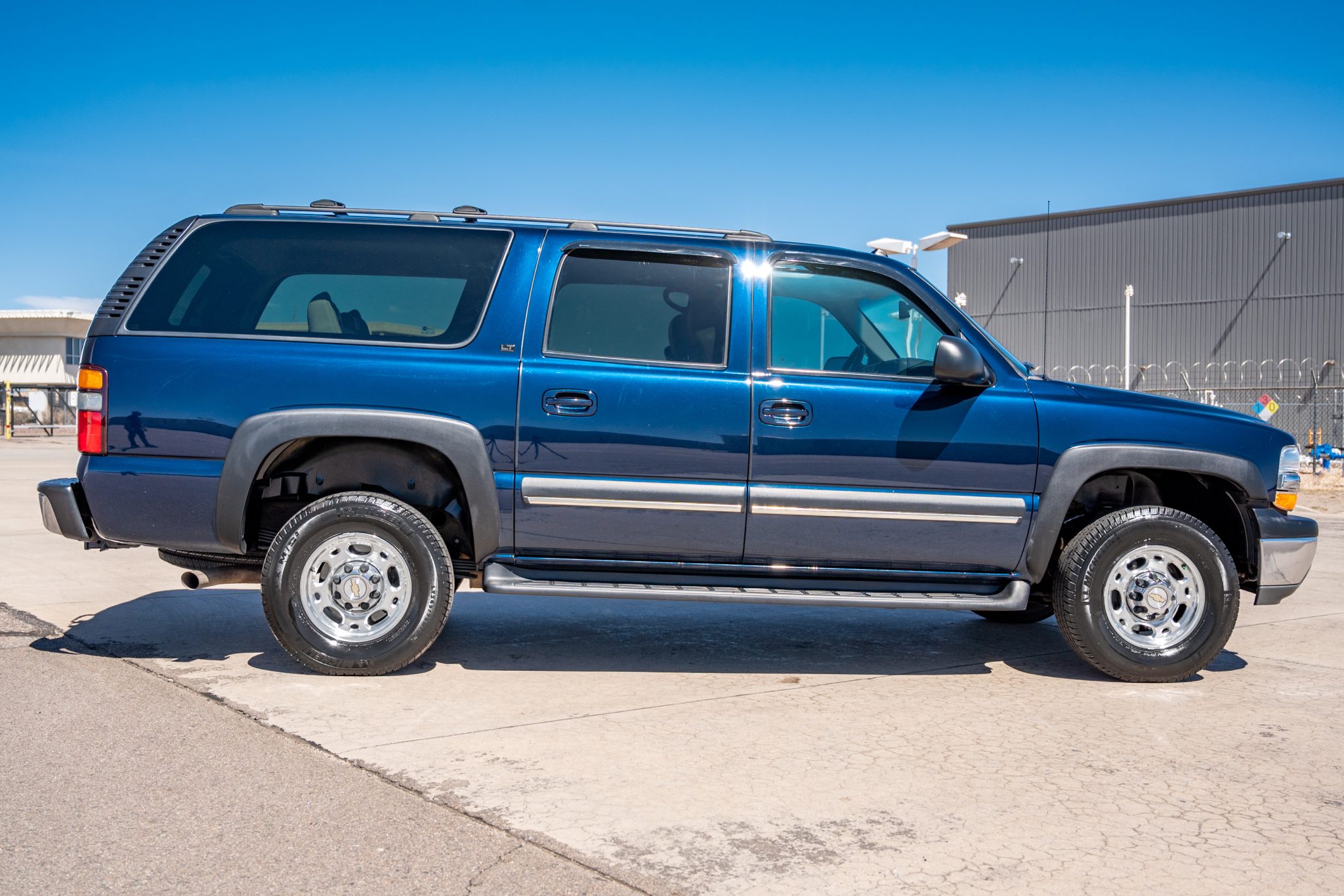2004 Chevrolet Suburban (GMT800 2000-2006) 