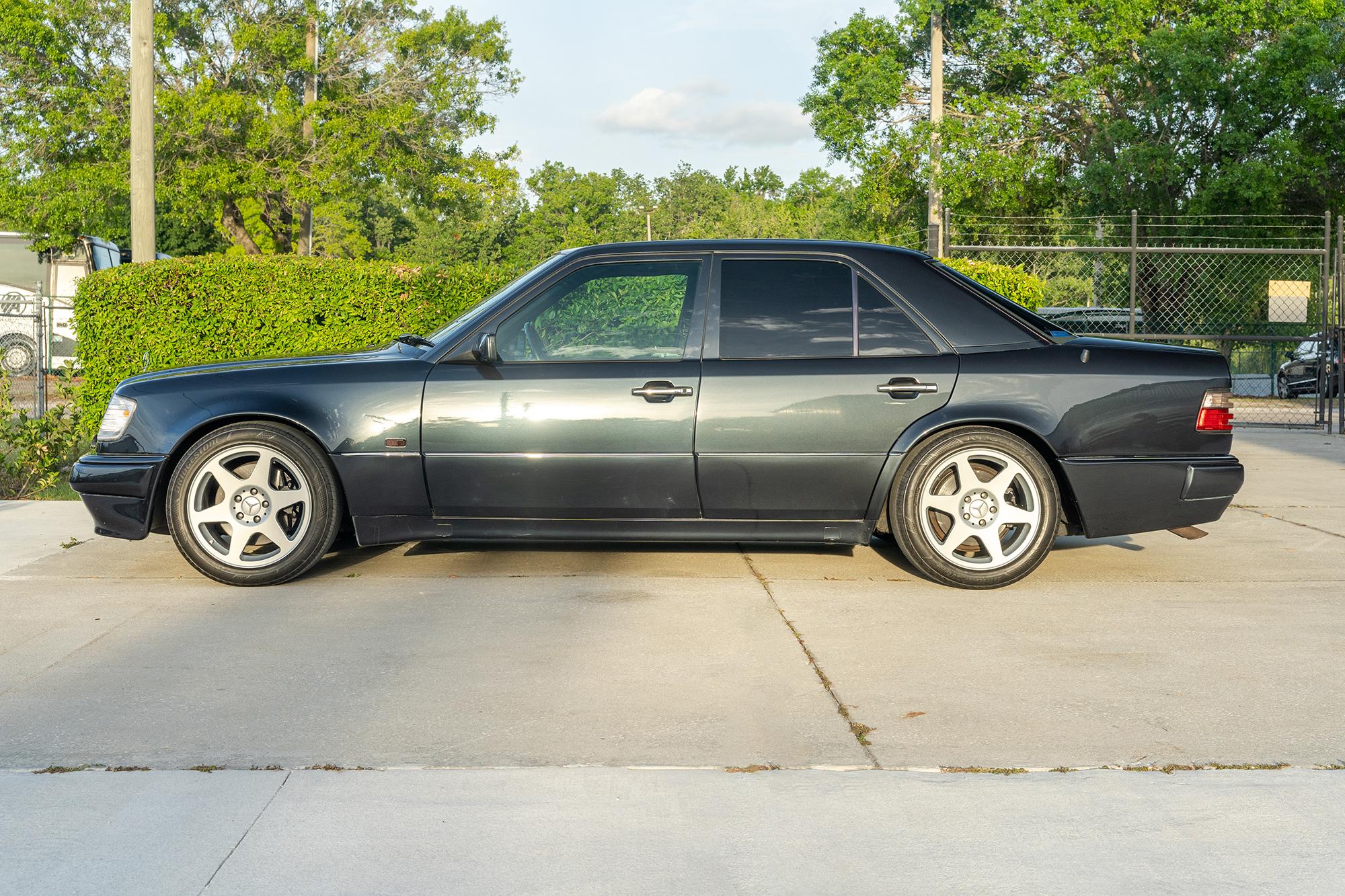 1994 Mercedes-Benz 500E & E500 