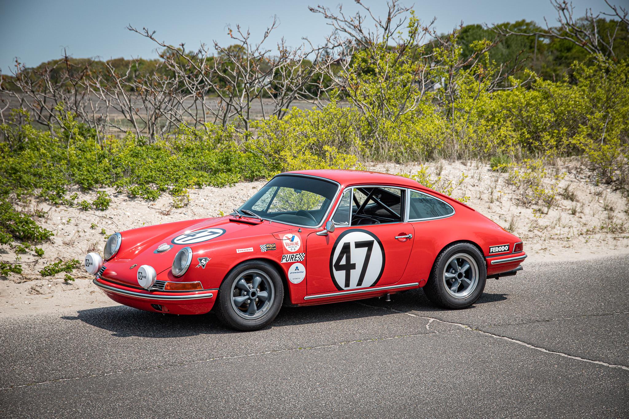 1965 Porsche SWB 911 (1965-1968) 