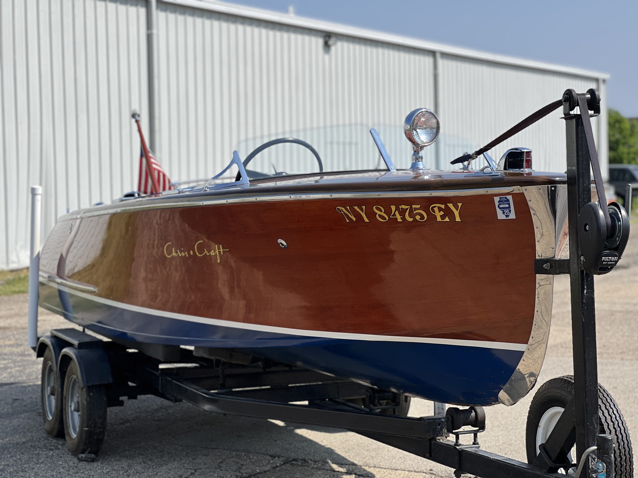 1947 Chris-Craft Deluxe Runabout w/Trailer 