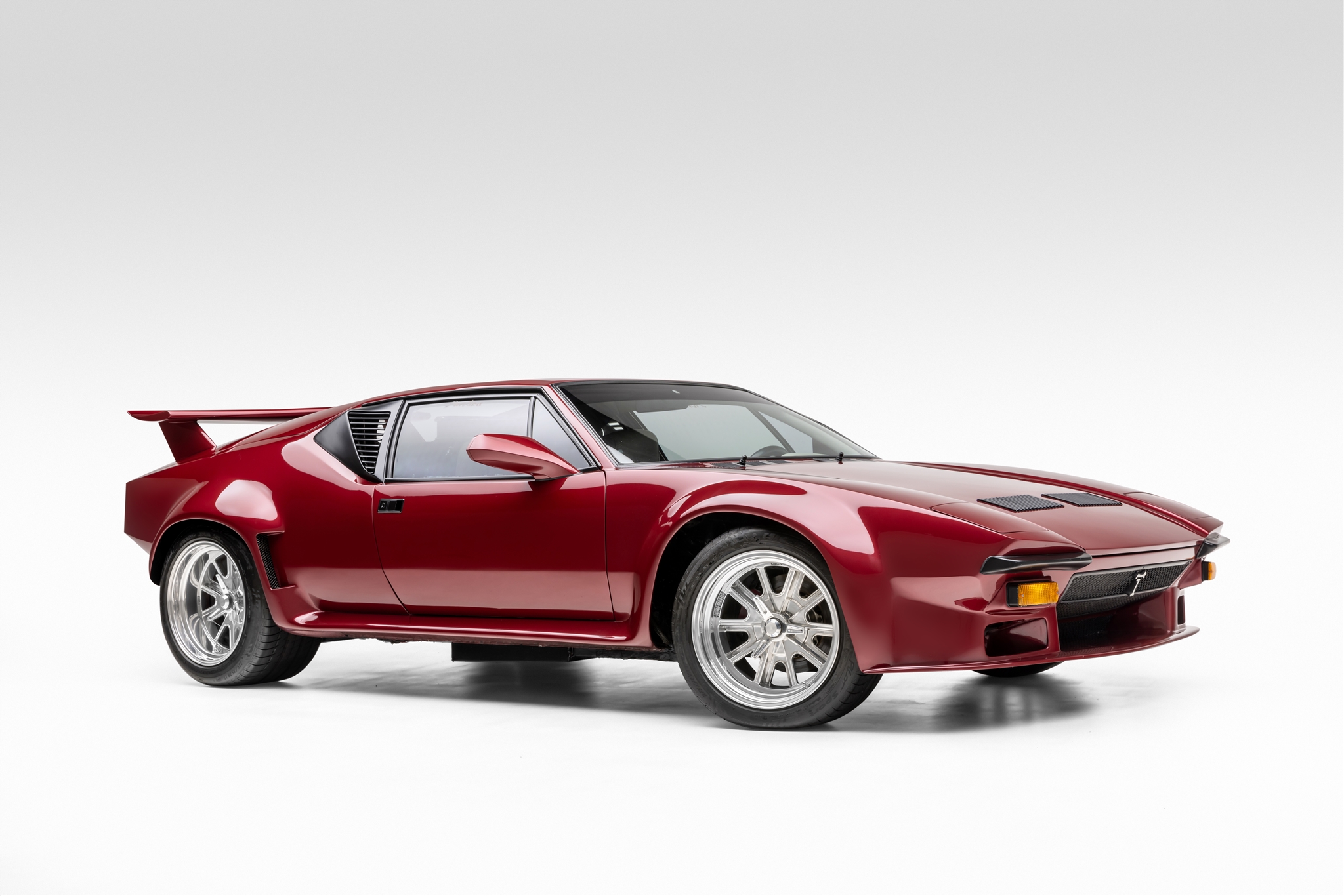 1973 DeTomaso Pantera 