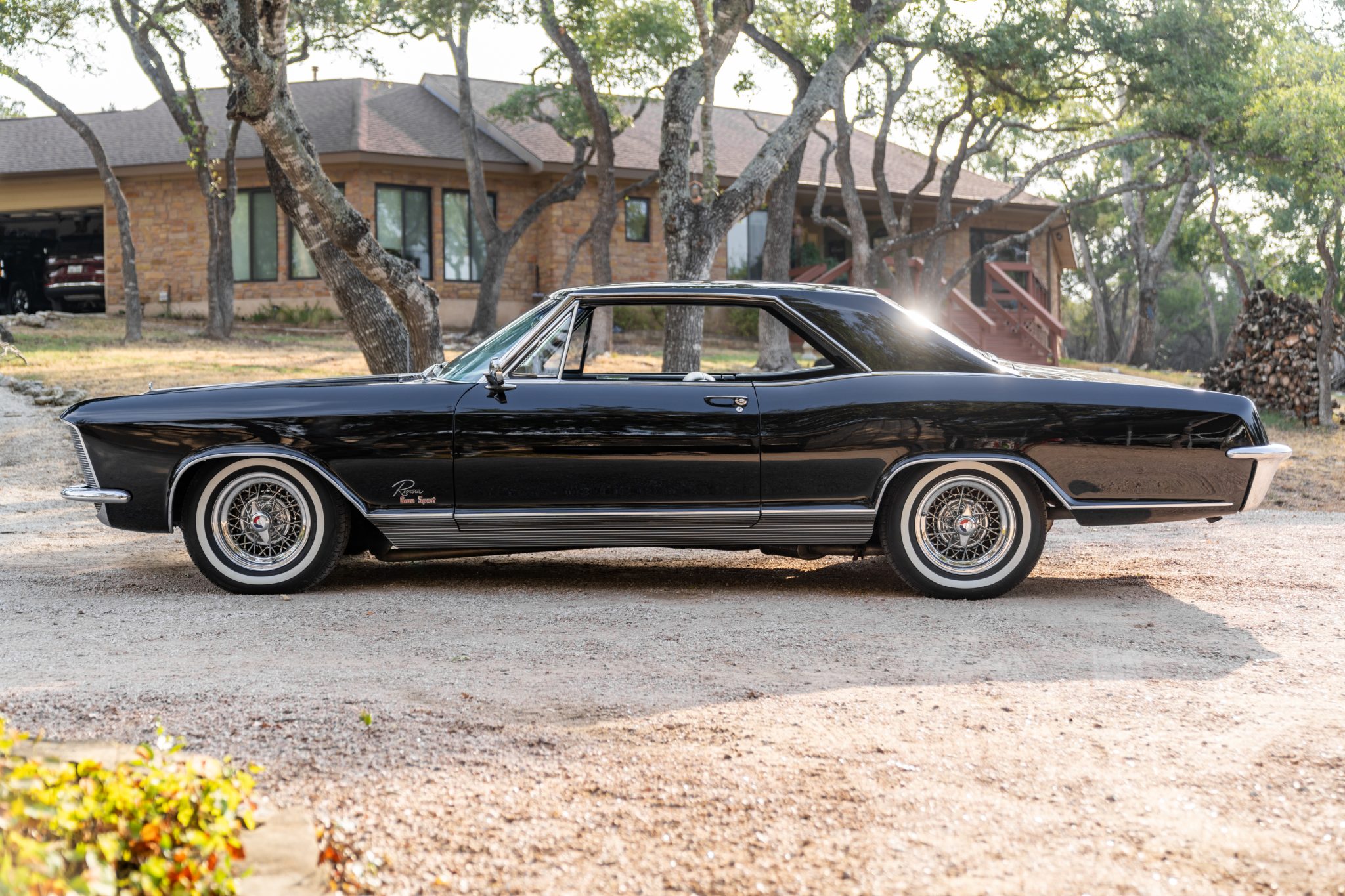 1965 Buick Riviera 