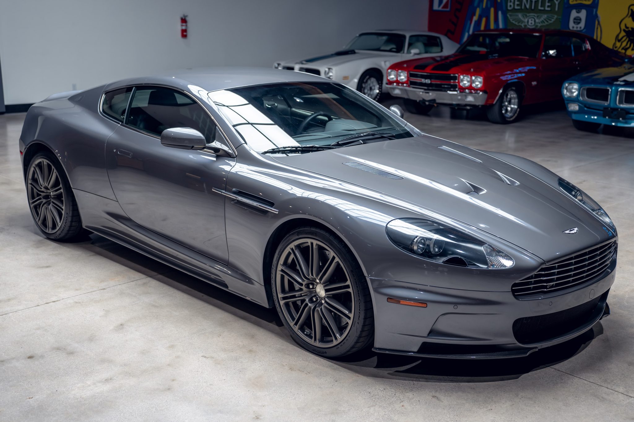 2009 Aston Martin DBS 
