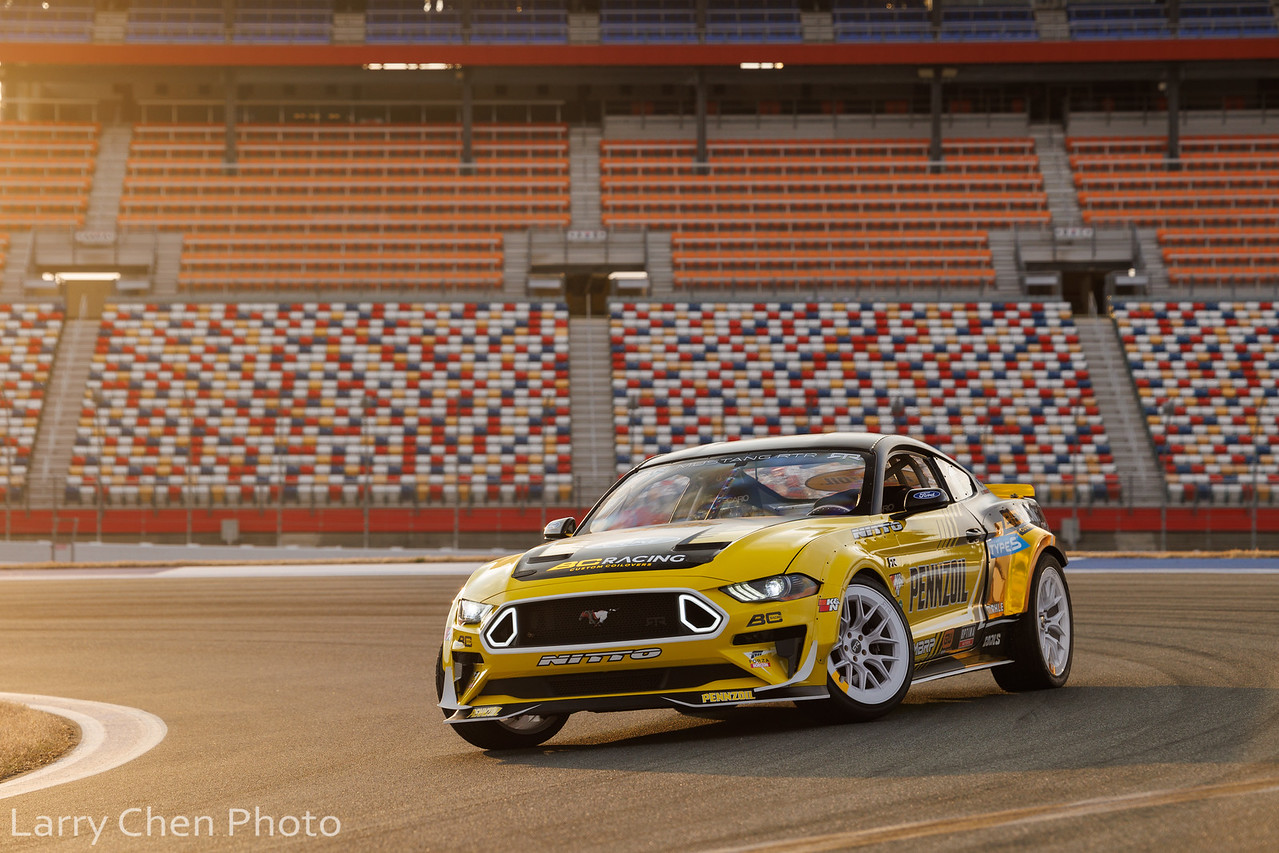 Experience for Charity: Photo Shoot with Larry Chen