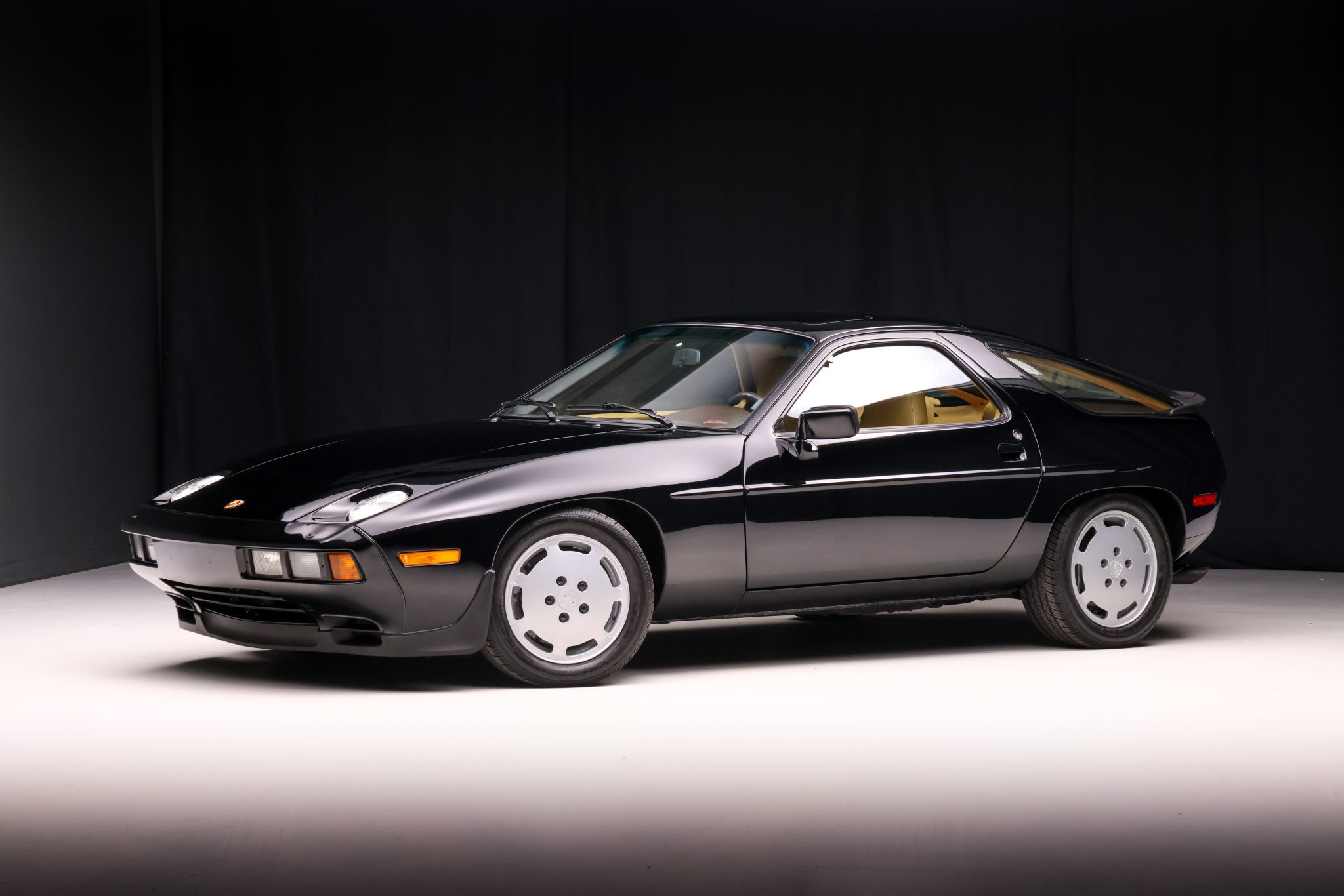 1986 Porsche 928 