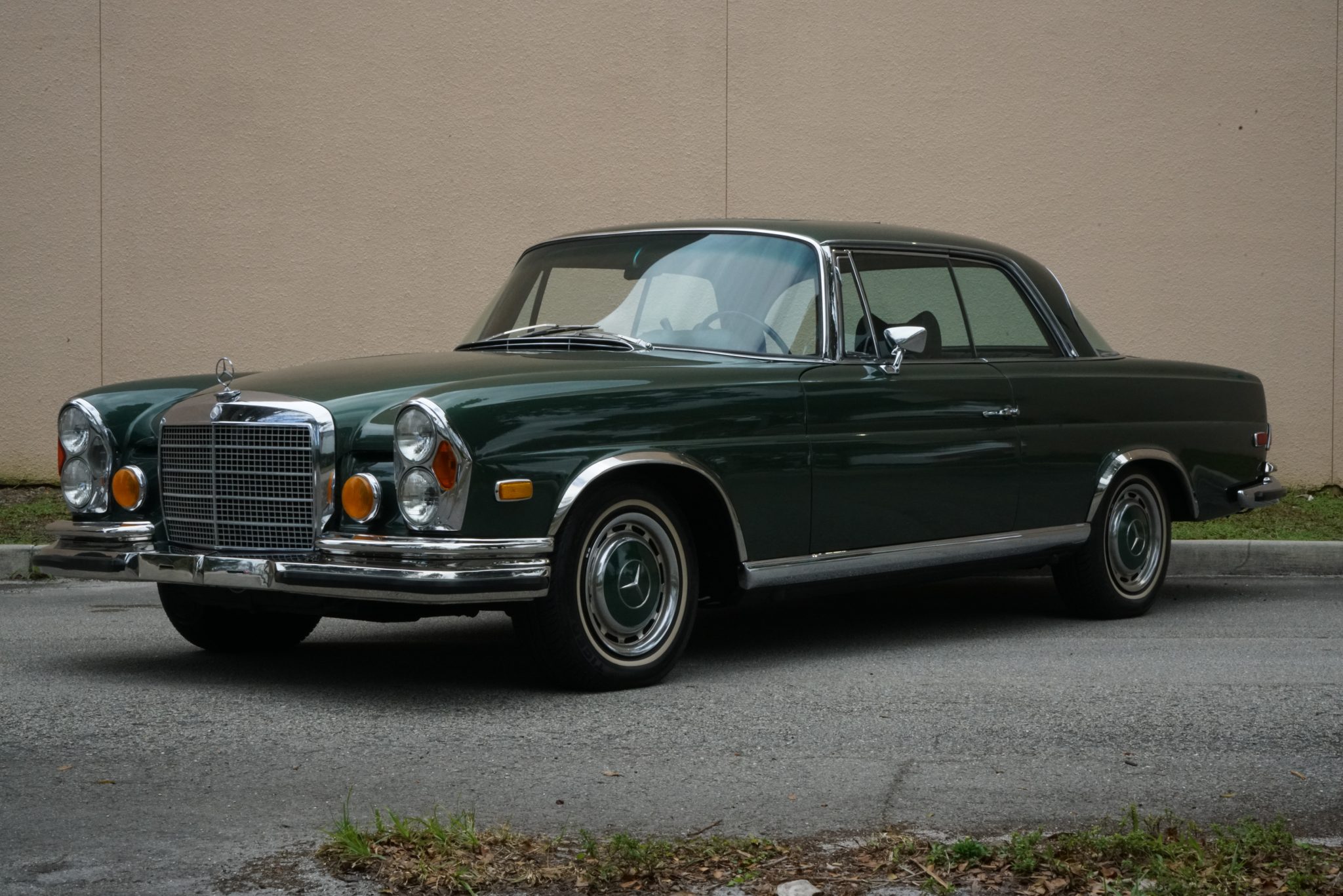 1971 Mercedes-Benz W111 Coupe & Cabriolet 