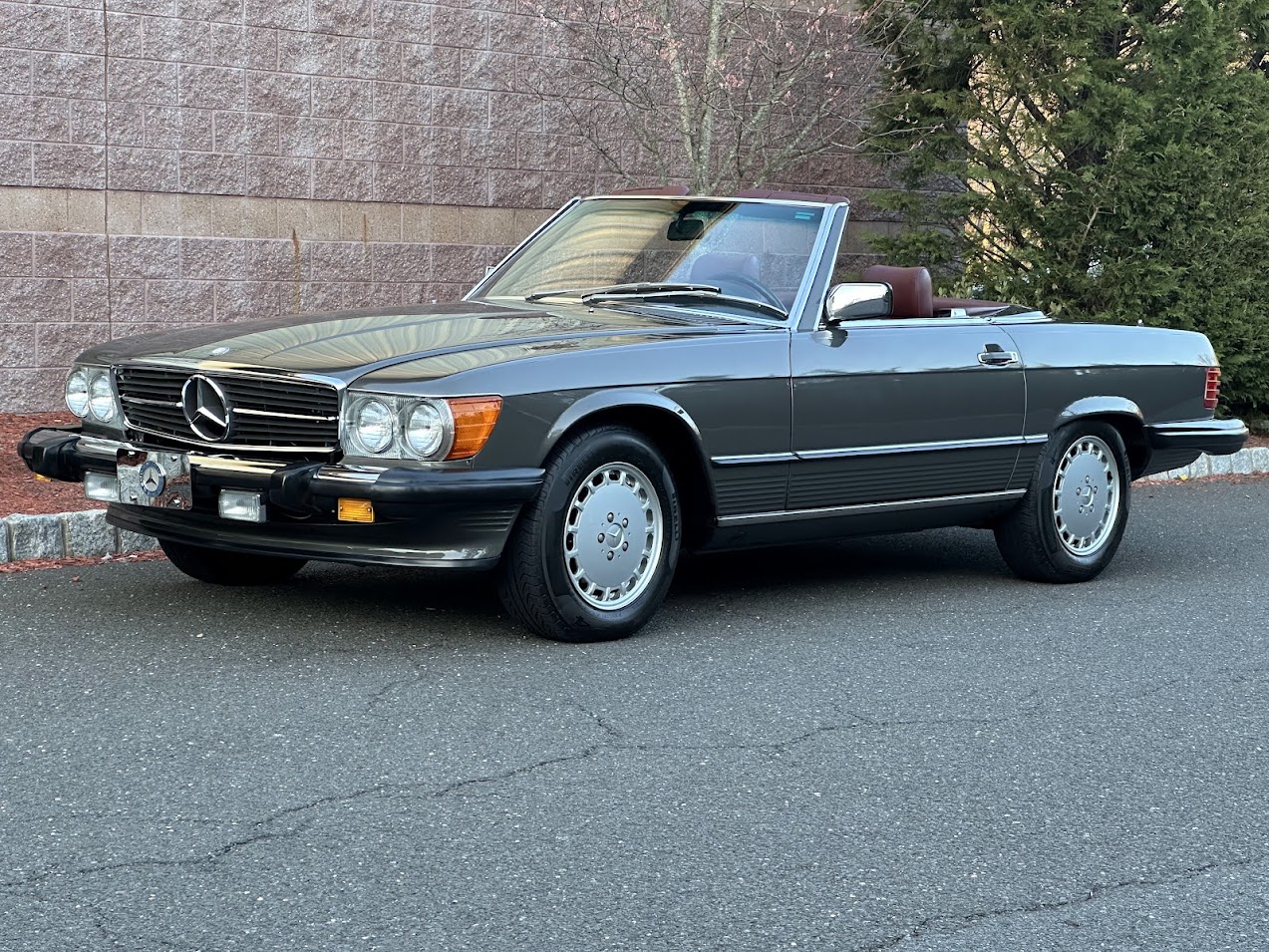 1988 Mercedes-Benz R107 SL 