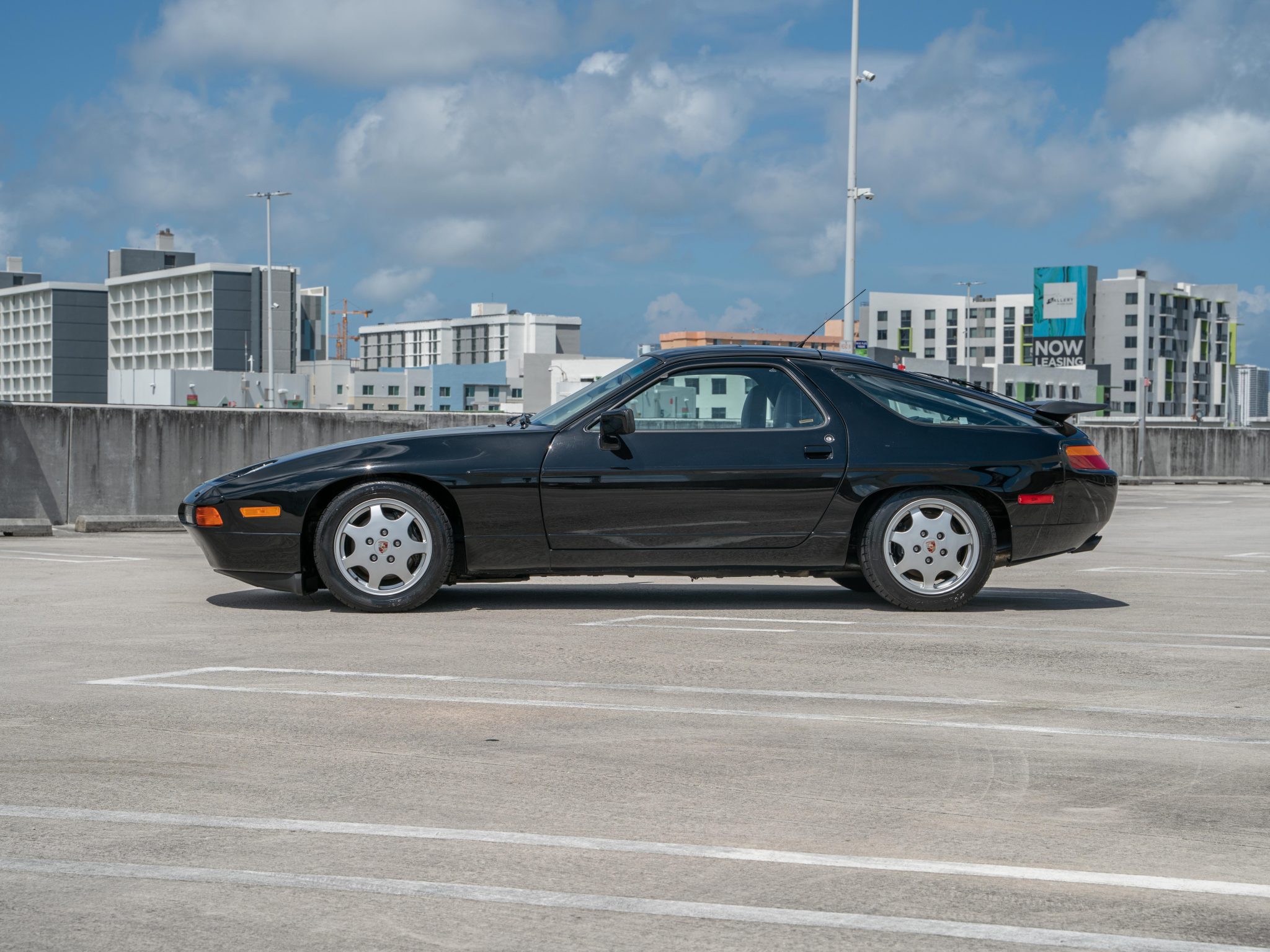 1991 Porsche 928 