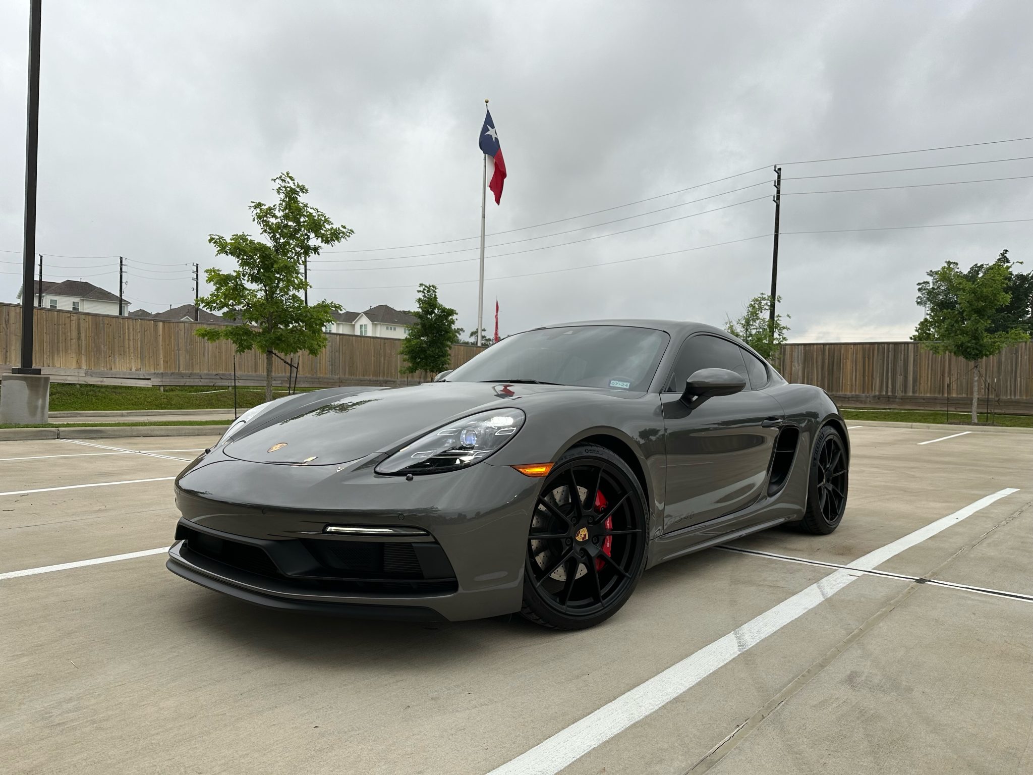 2022 Porsche 982 718 Cayman 
