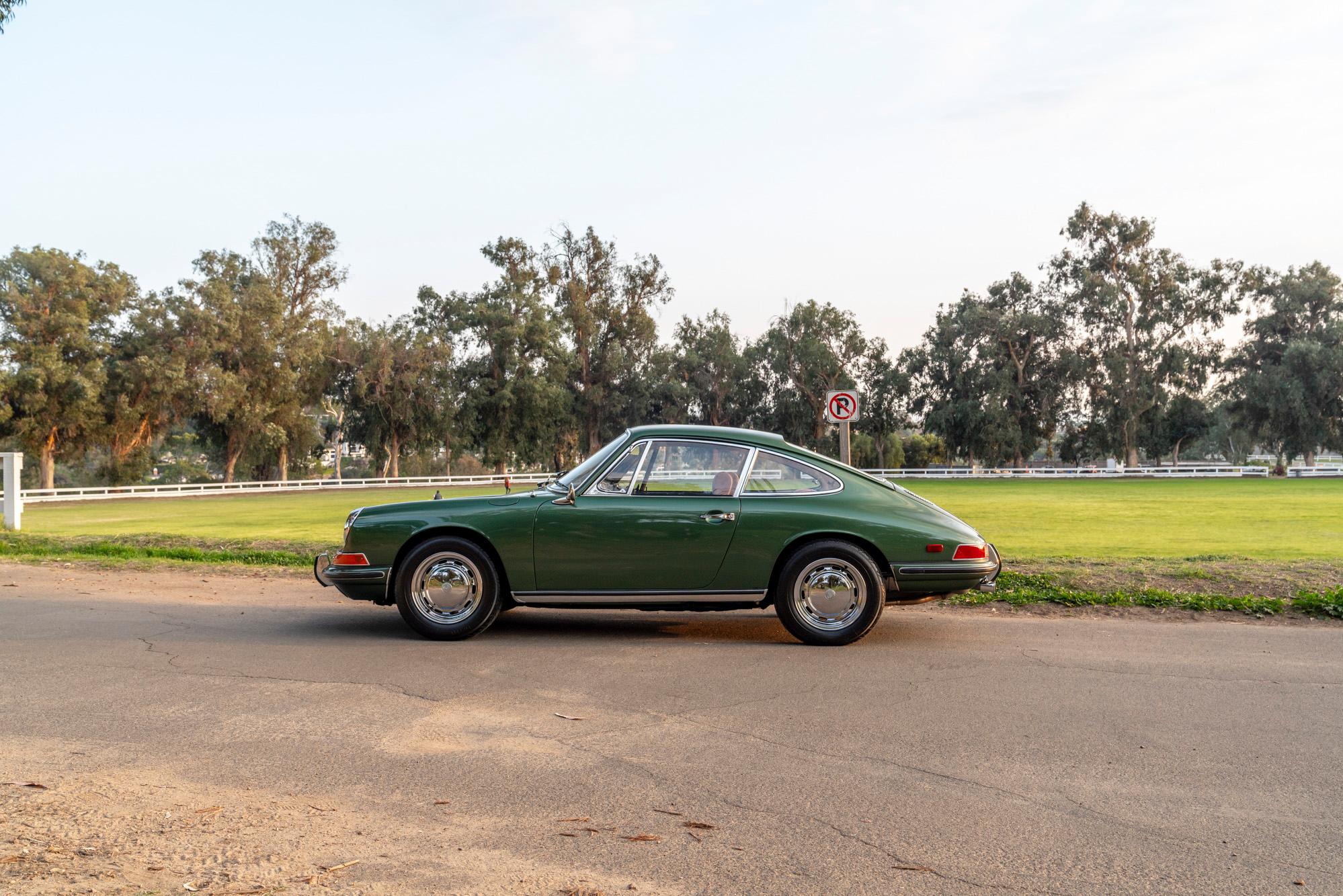 1968 Porsche SWB 911 (1965-1968) 