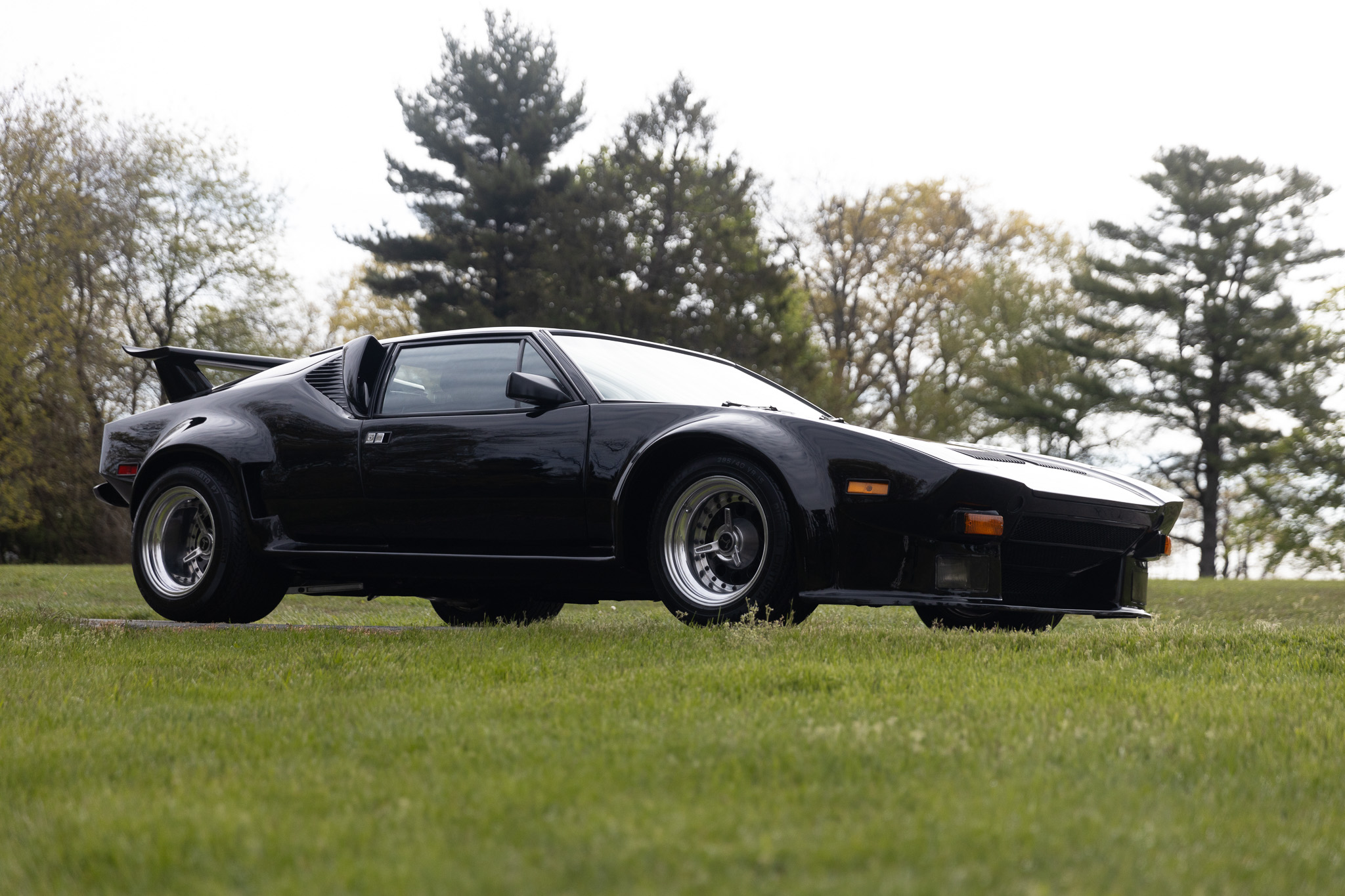 1973 DeTomaso Pantera 
